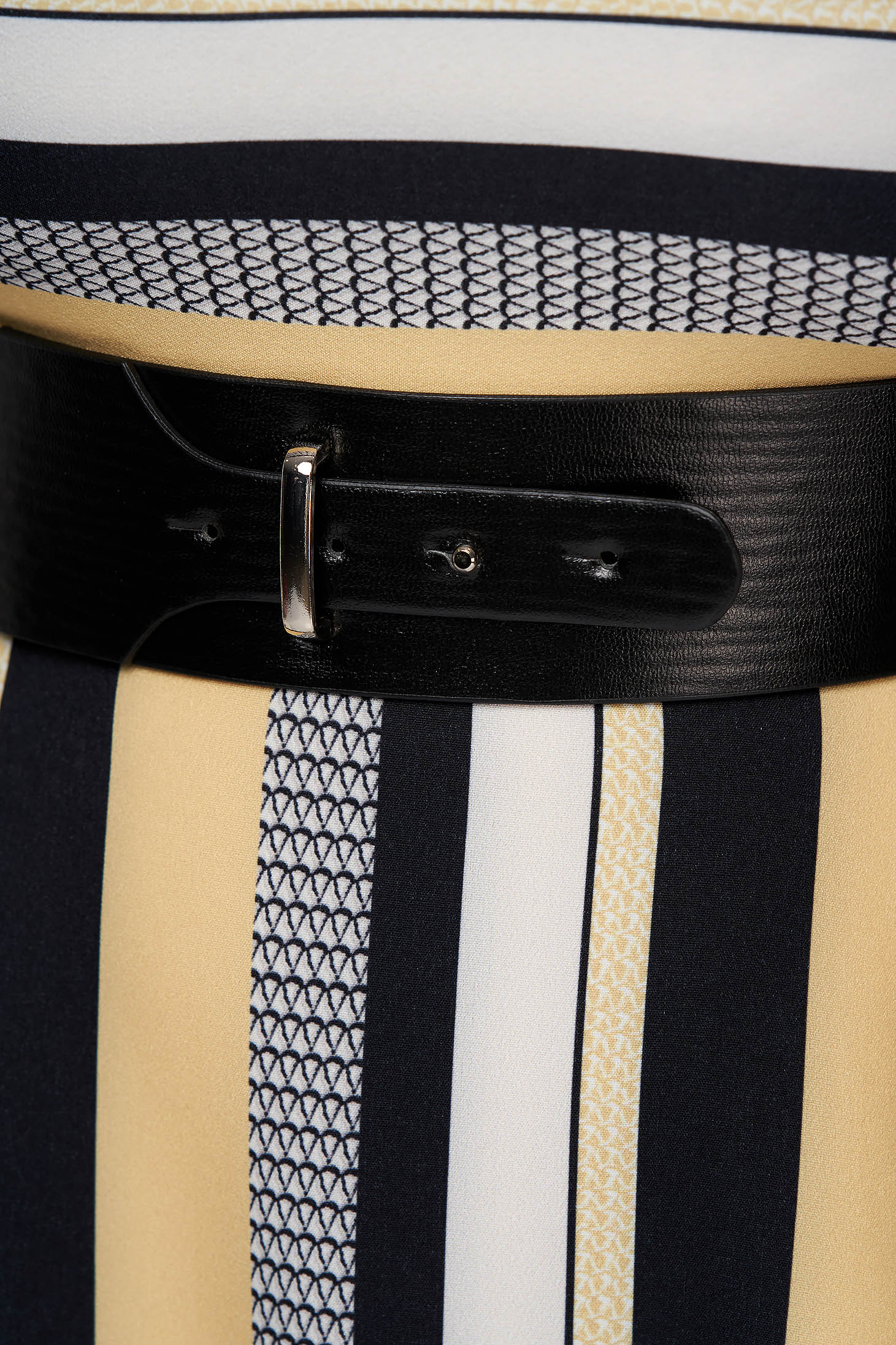 Dress midi cloche elastic cloth accessorized with belt 4 - StarShinerS.com