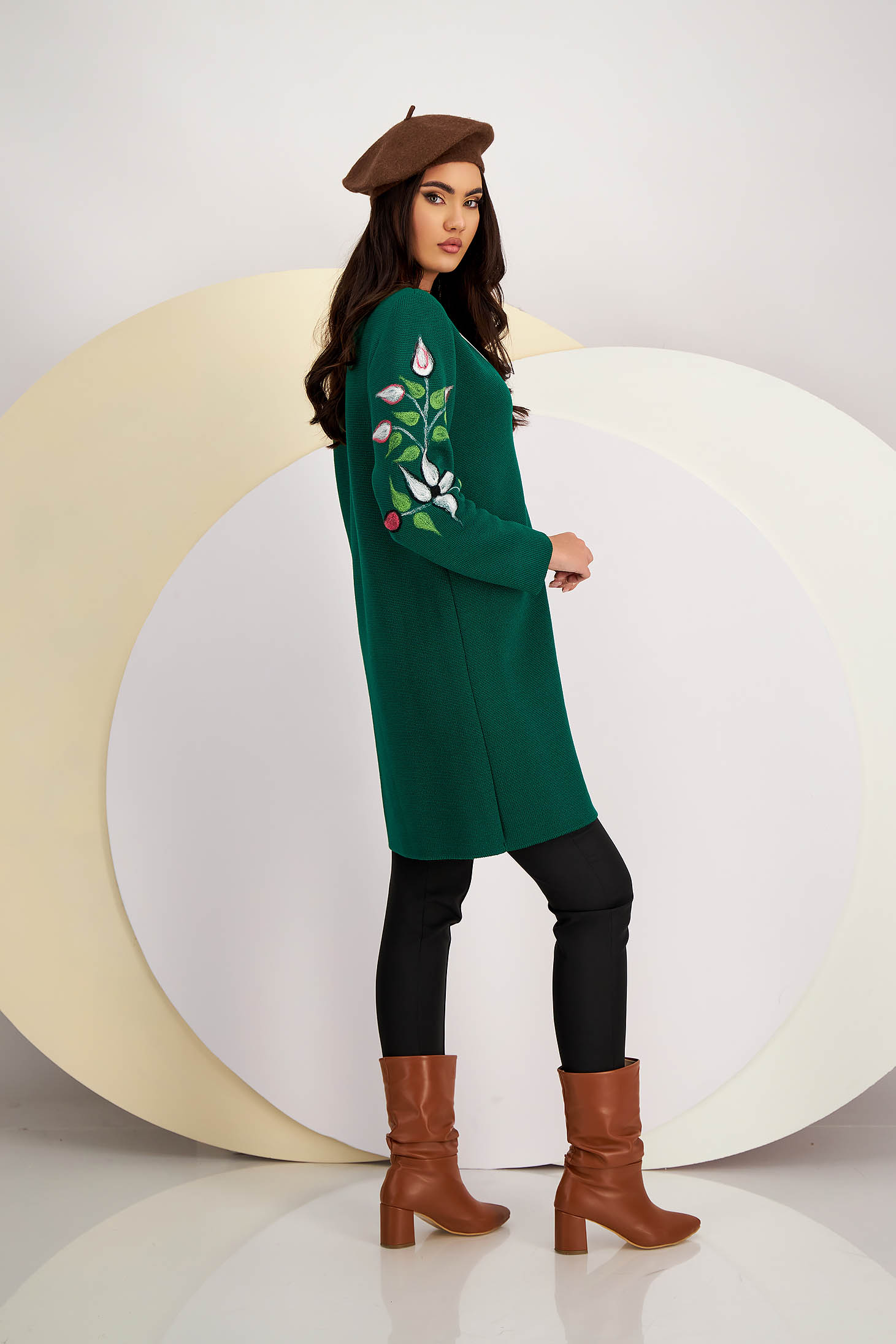 Green knitted cardigan with front closure and floral patterns - Lady Pandora 4 - StarShinerS.com