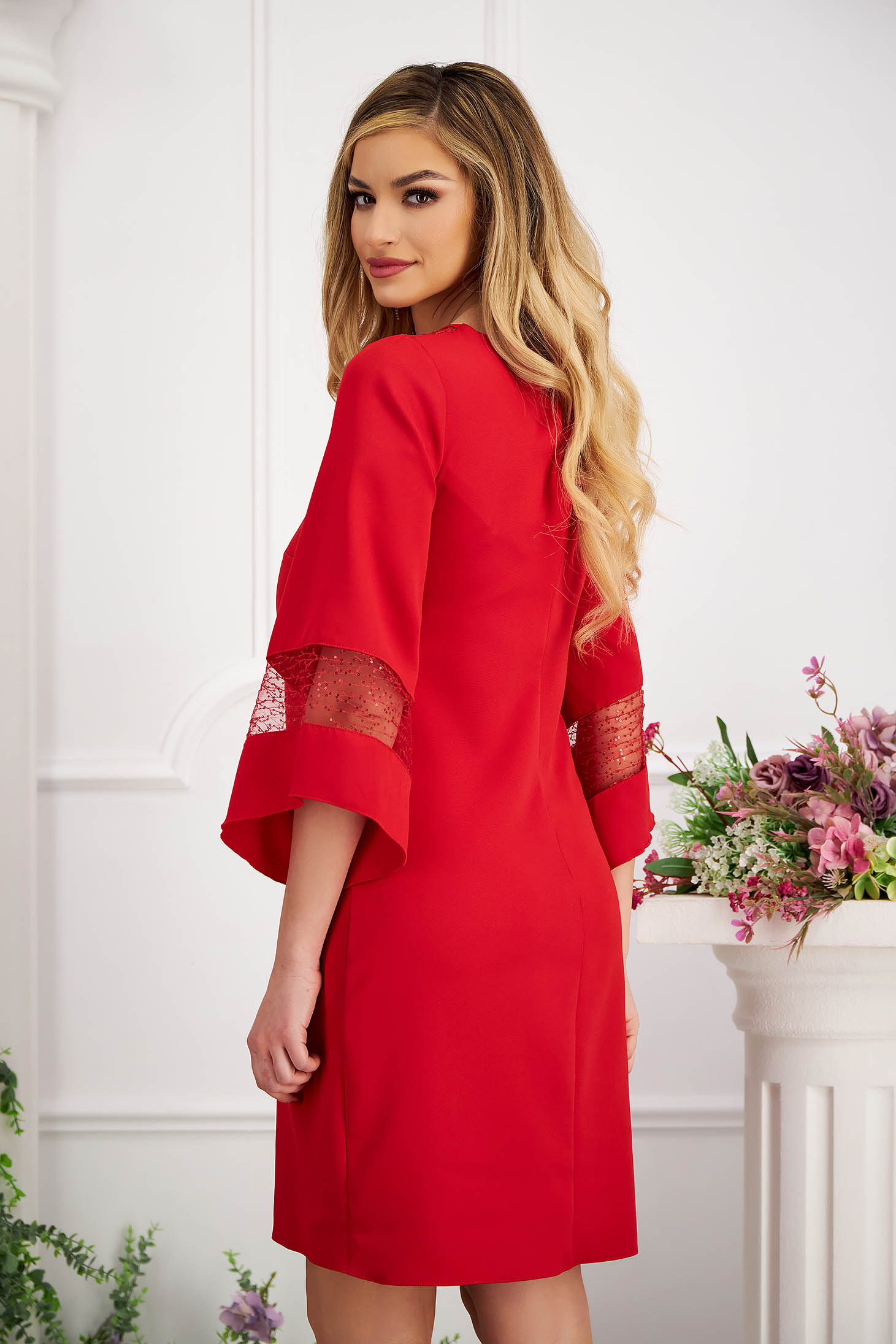 Rochie din stofa elastica rosie scurta cu un croi drept si maneci clopot - StarShinerS 2 - StarShinerS.ro