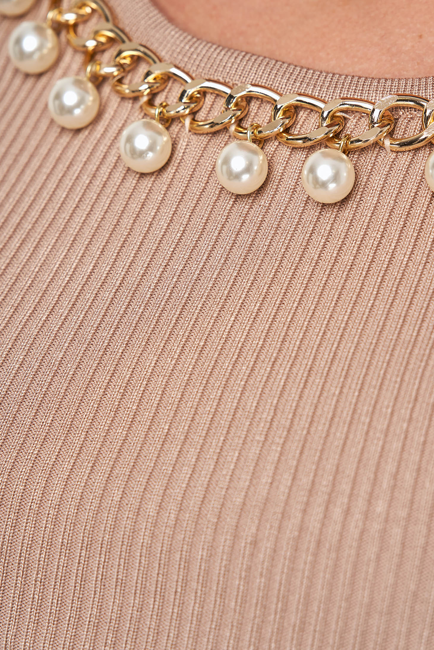 Nude sweater tented from striped fabric metallic chain accessory with pearls 5 - StarShinerS.com