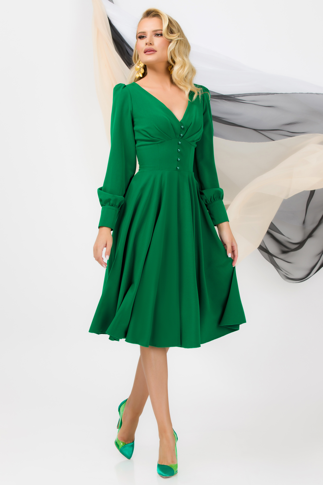Green dress midi cloche with v-neckline with decorative buttons slightly elastic fabric 3 - StarShinerS.com