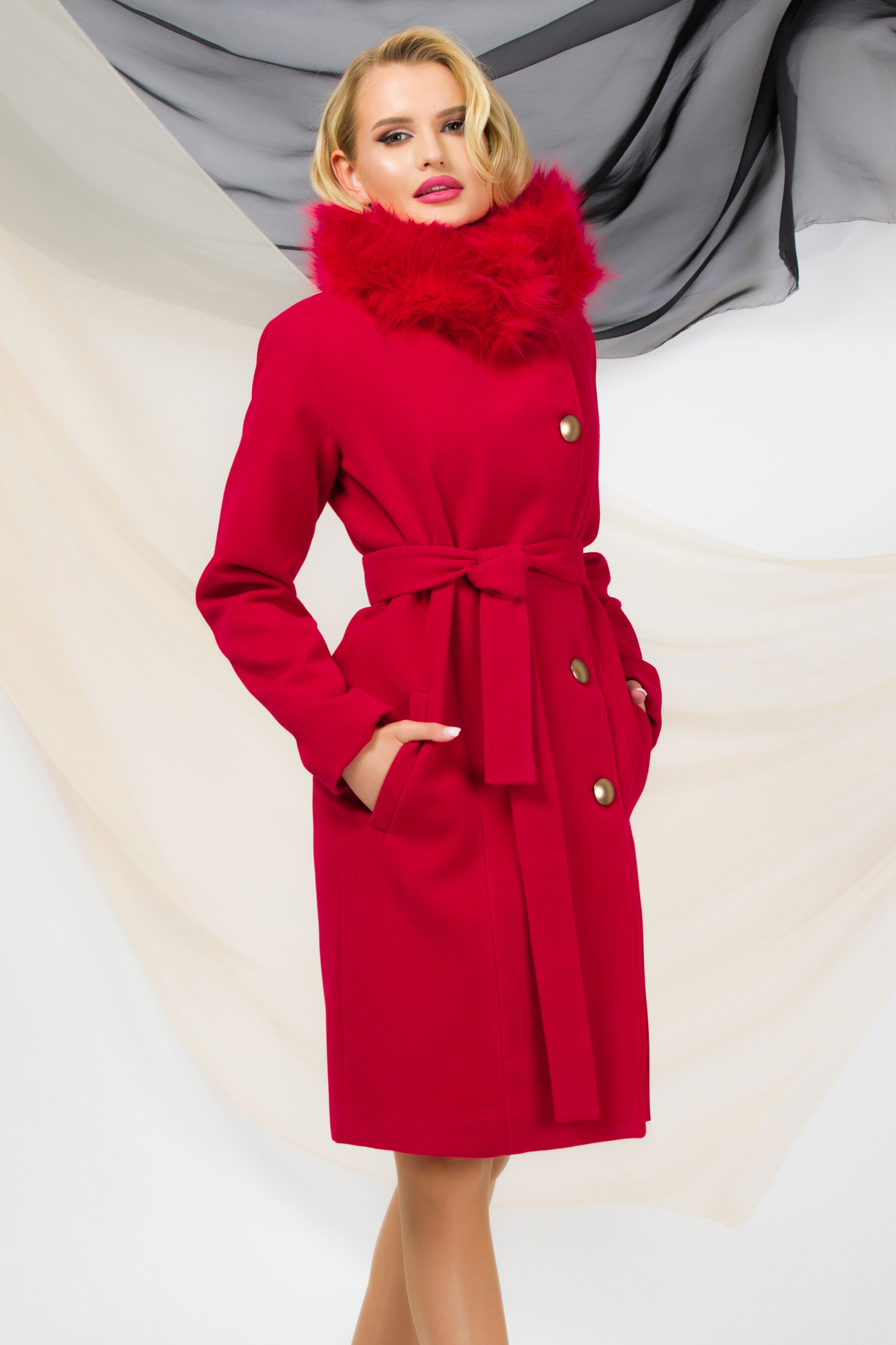 Palton din stofa rosu cu un croi drept si guler detasabil din blana ecologica - PrettyGirl 4 - StarShinerS.ro