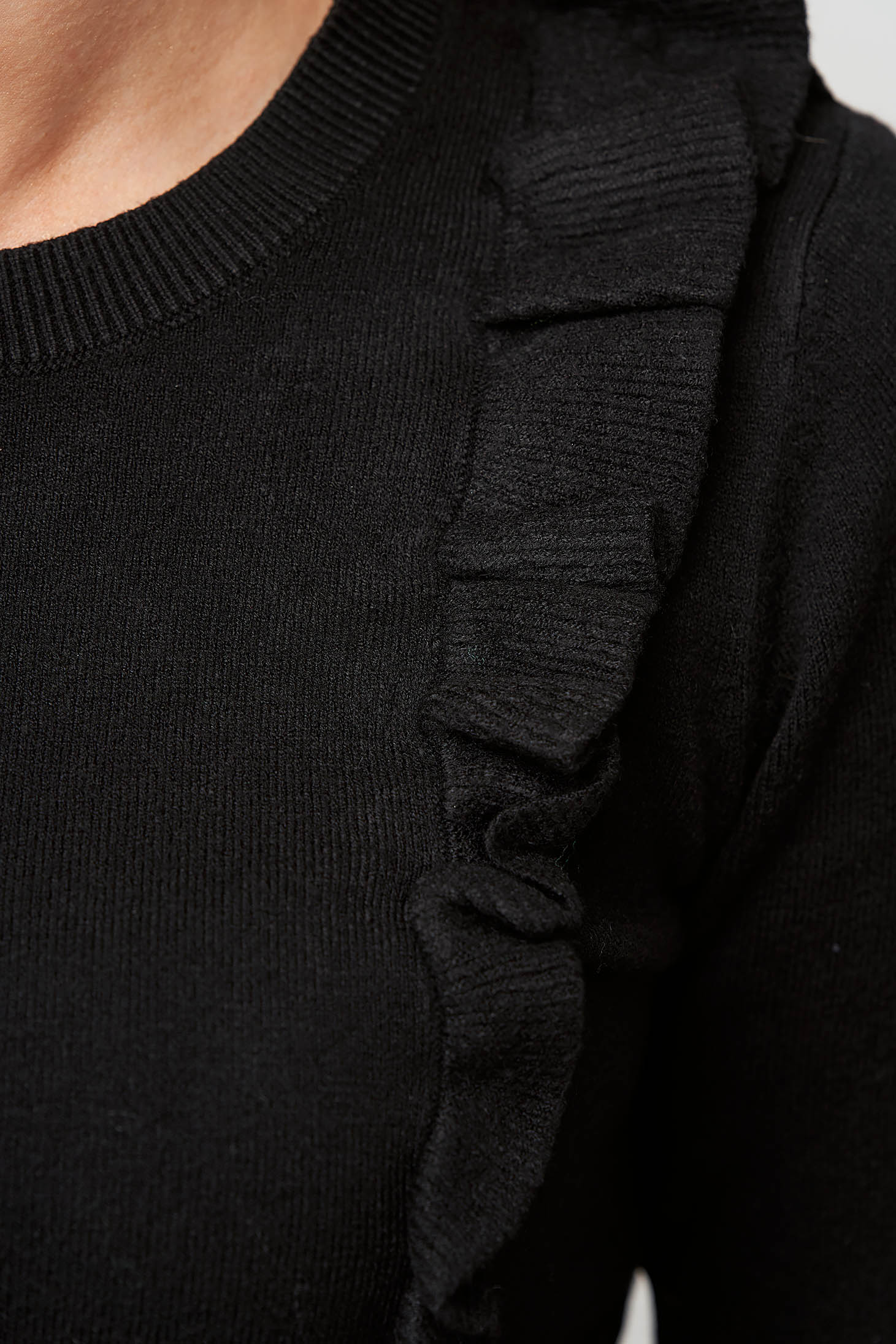 Black sweater knitted tented from soft fabric with ruffle details 5 - StarShinerS.com