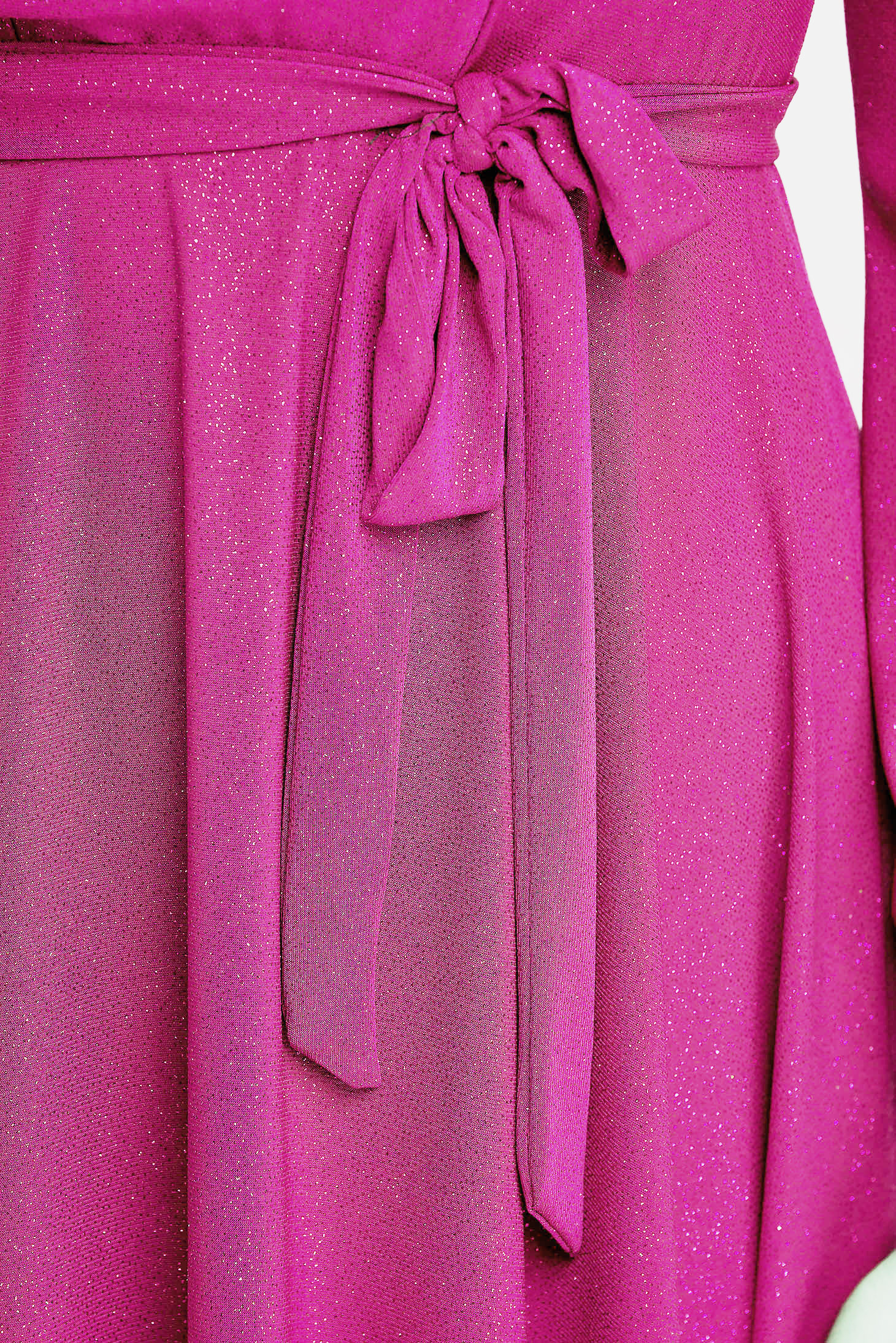 Rochie din georgette roz midi in clos cu elastic in talie cu aplicatii cu sclipici - StarShinerS 6 - StarShinerS.ro