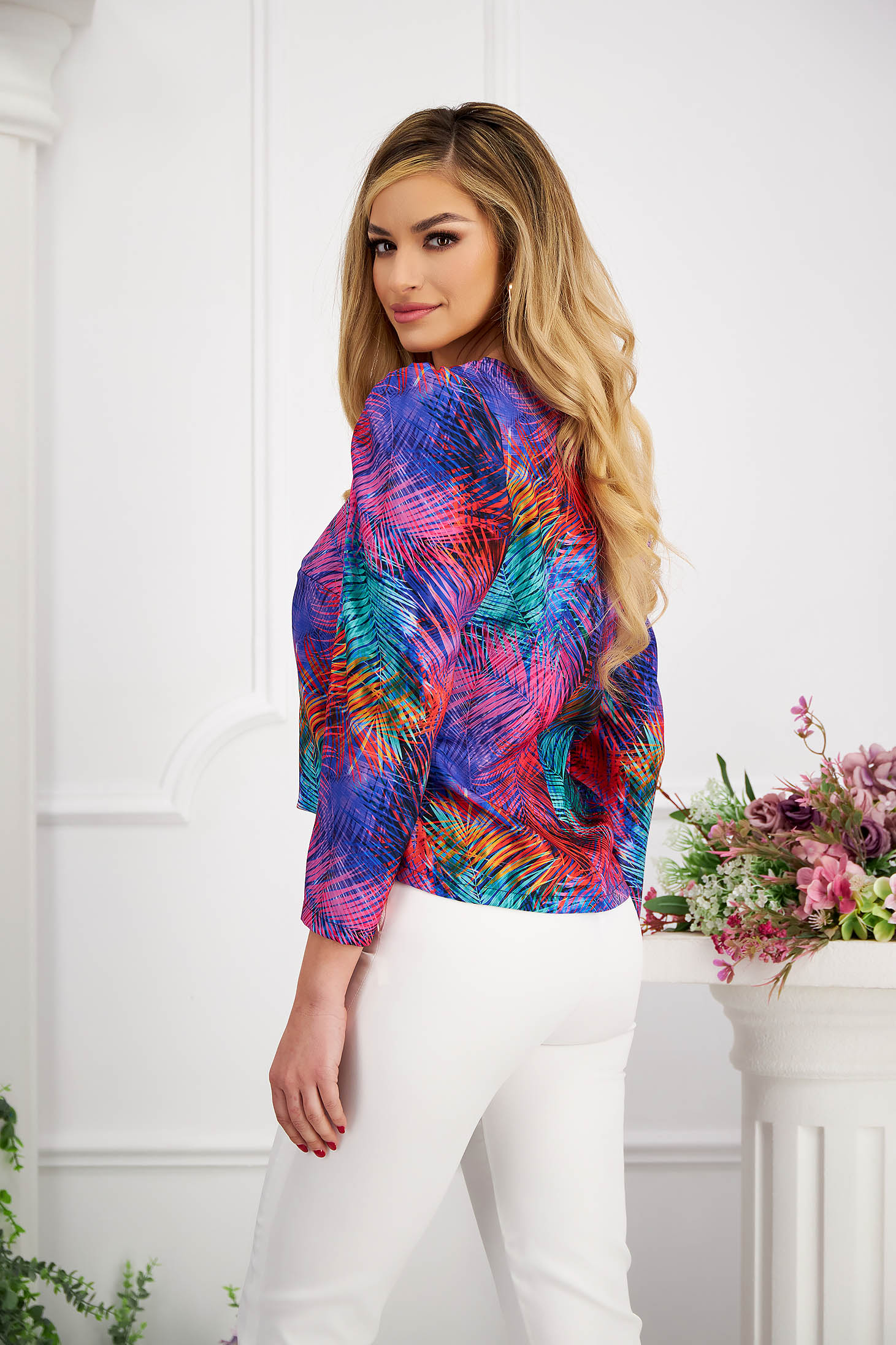Ladies' georgette blouse with a loose fit and puffed shoulders with unique print 3 - StarShinerS.com