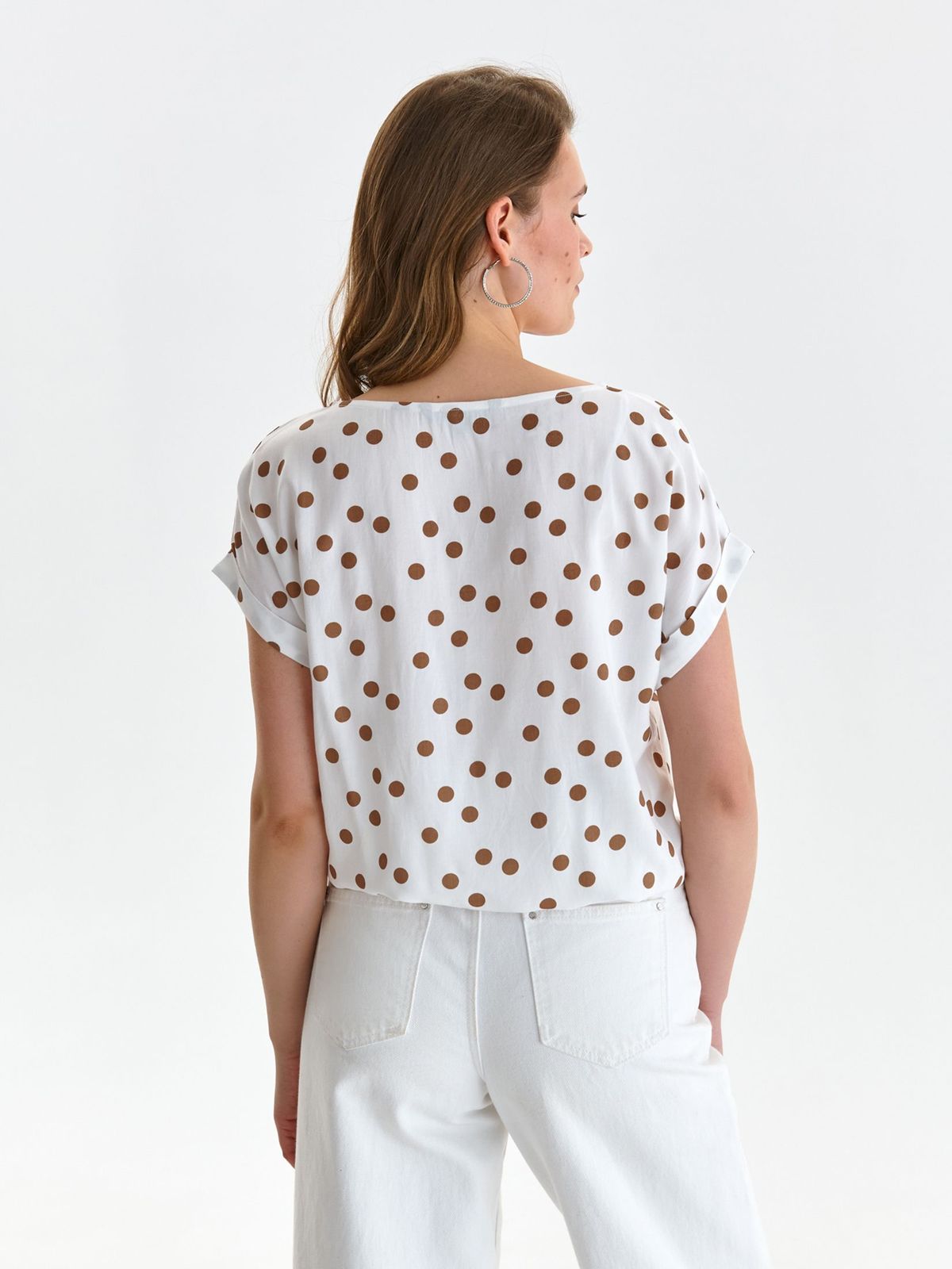 Bluza dama din material fluid alba cu croi larg si imprimeu cu buline - Top Secret 3 - StarShinerS.ro