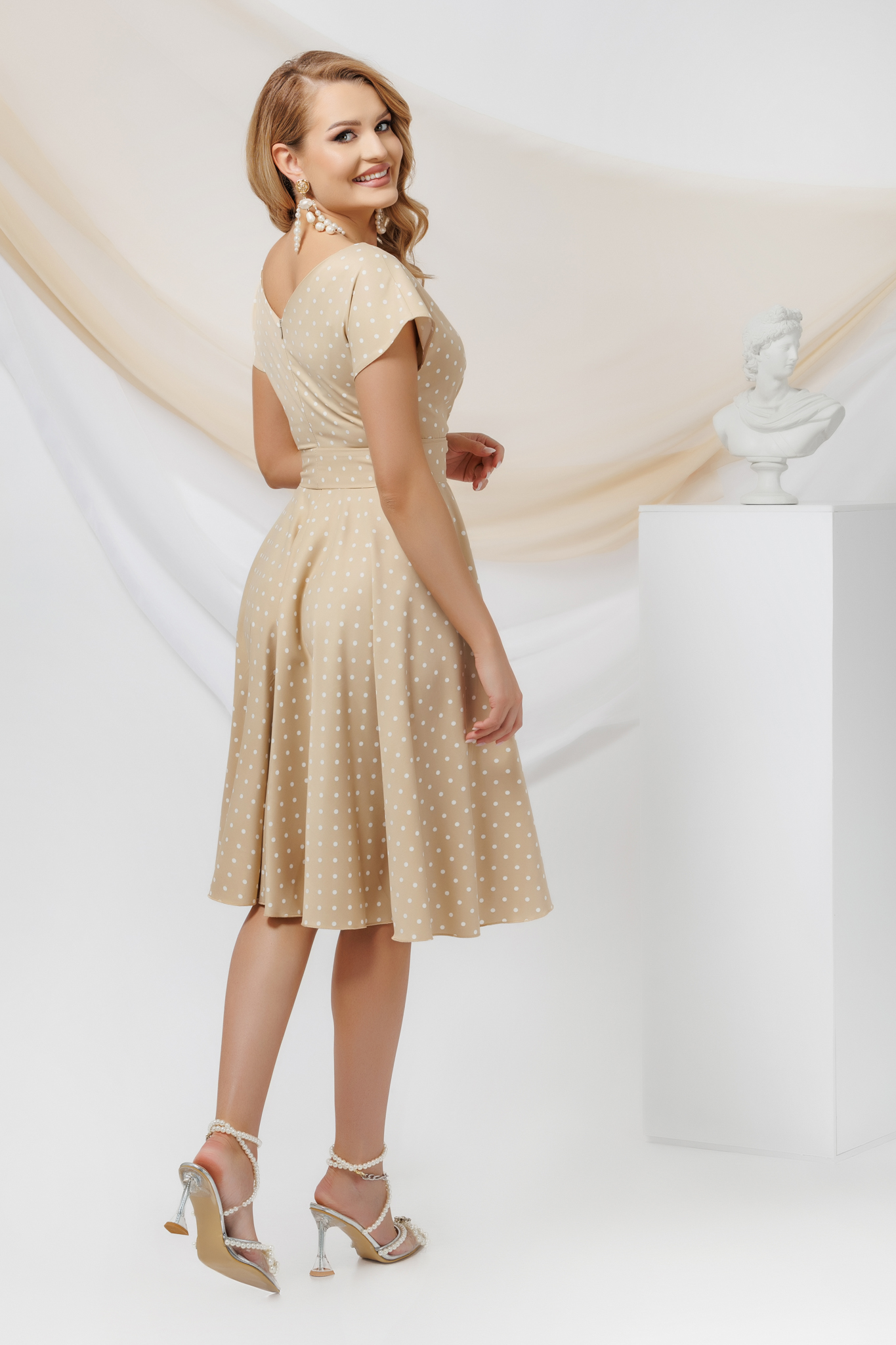 Satin-finish stretch fabric midi dress with crossover neckline - PrettyGirl 4 - StarShinerS.com