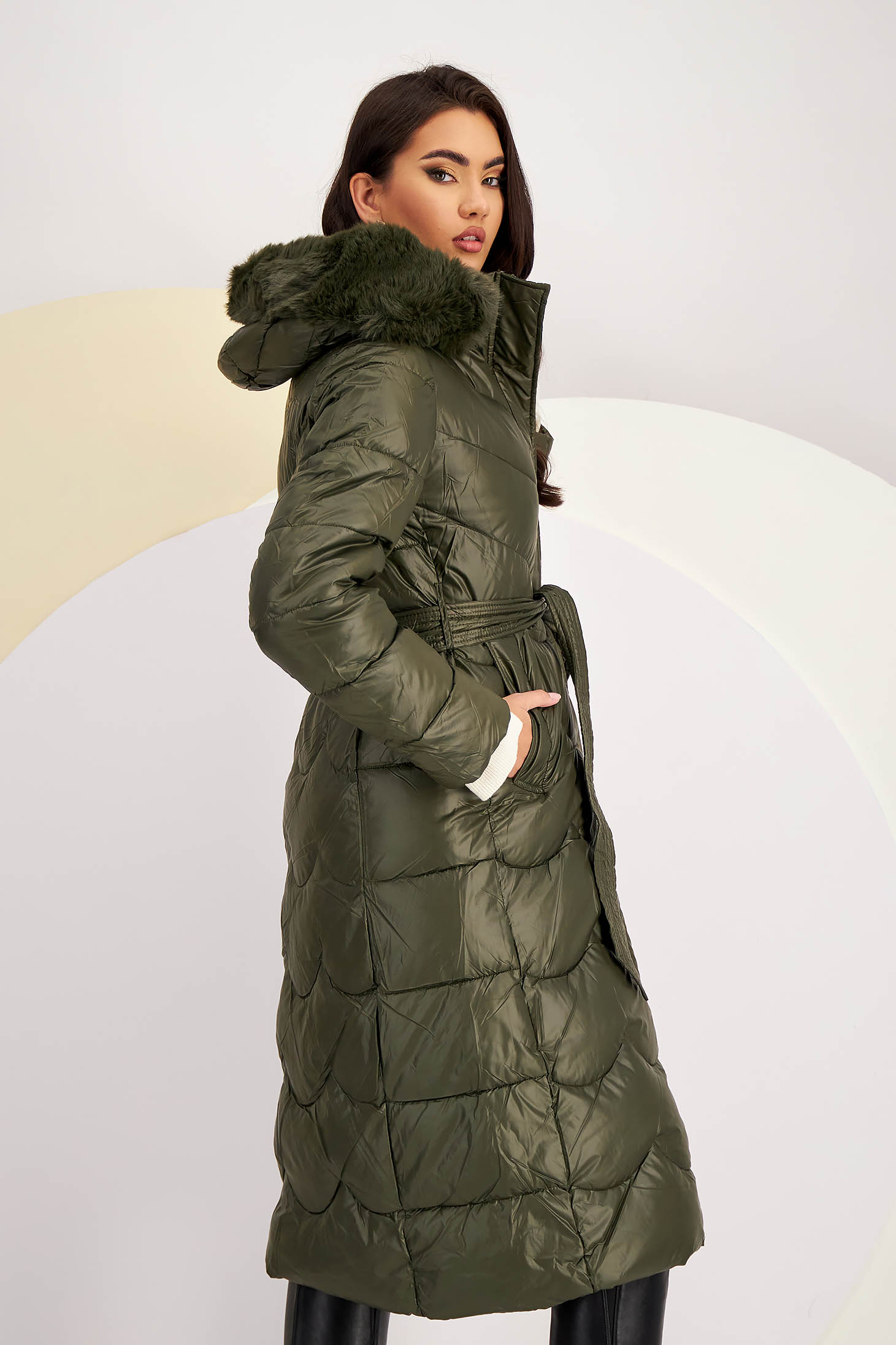 Vízlepergető hosszú szűkített dzseki - khaki, eltávolítható kapucnival és műszőrme részekkel a kapucnin 3 - StarShinerS.hu