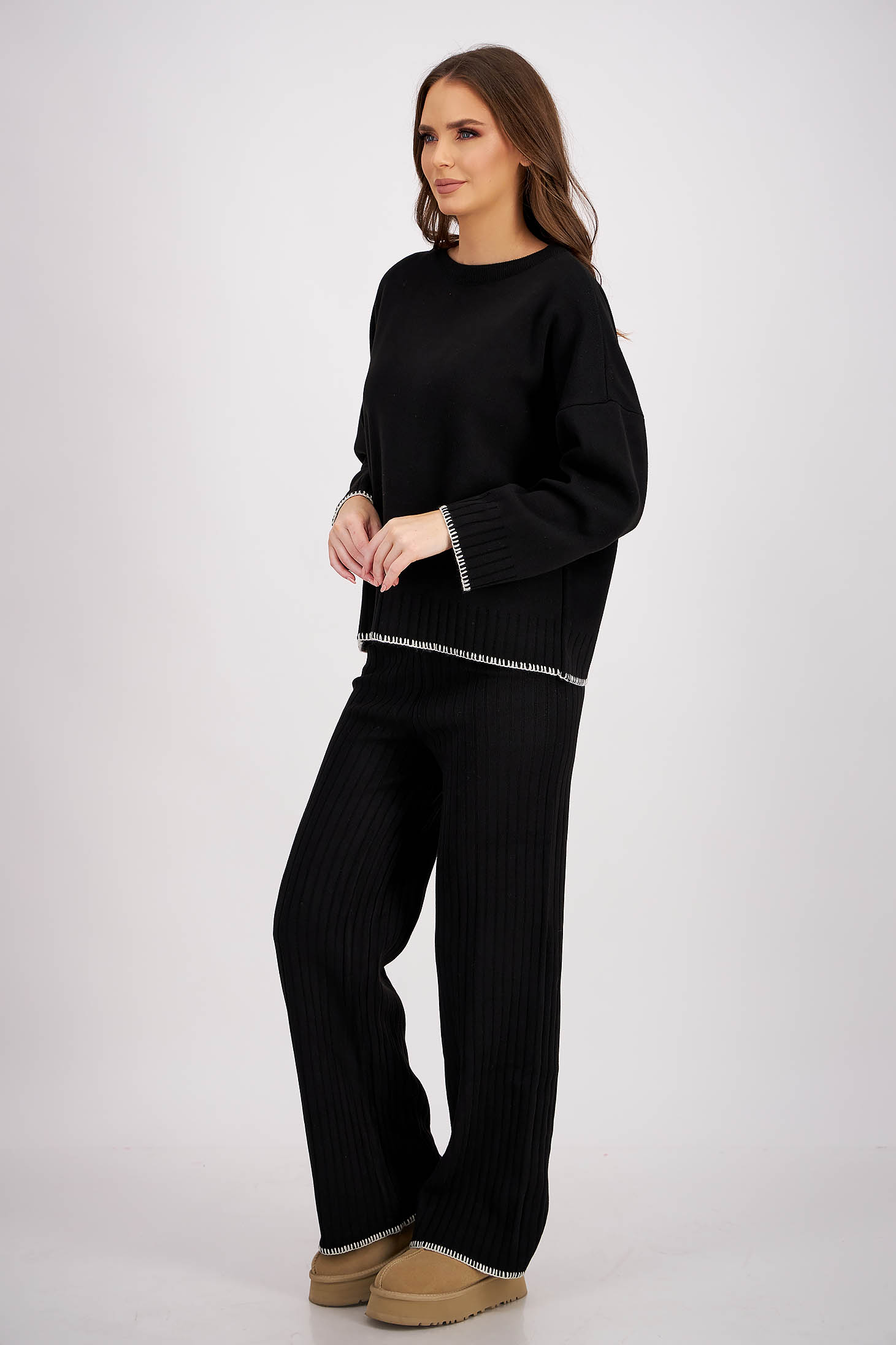 Compleu din tricot negru cu pantaloni usor evazati - SunShine 2 - StarShinerS.ro