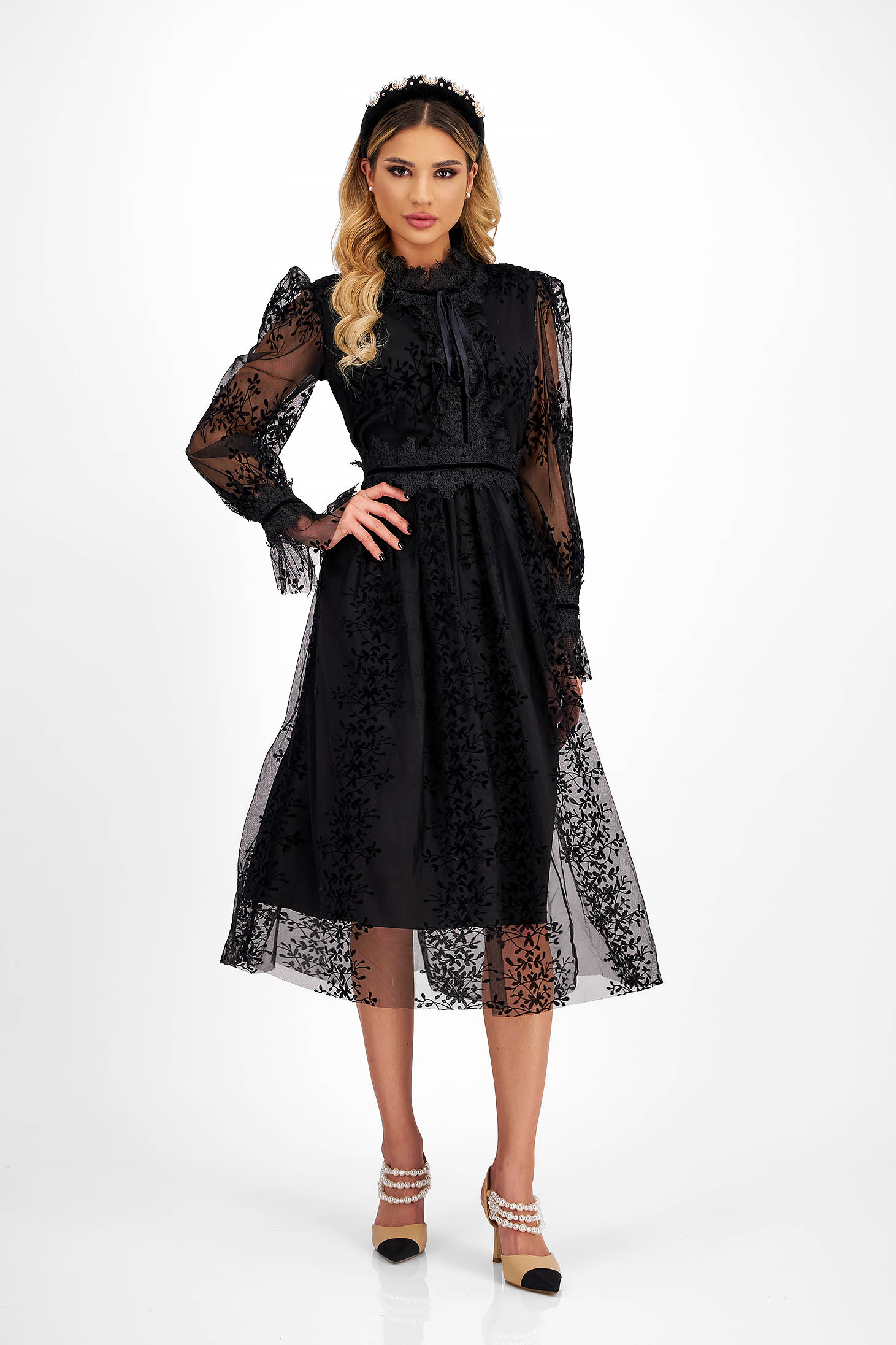 Rochie din tul dantelat neagra midi in clos cu aplicatii de dantela - SunShine 7 - StarShinerS.ro