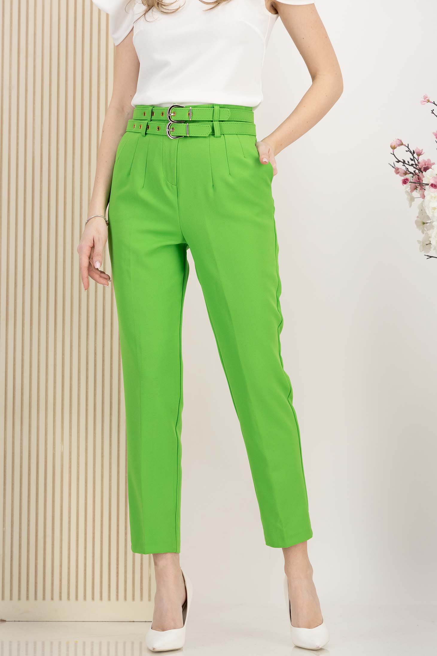 Pantaloni lungi din stofa elastica verzi cu un croi drept si accesorii tip curea 6 - StarShinerS.ro