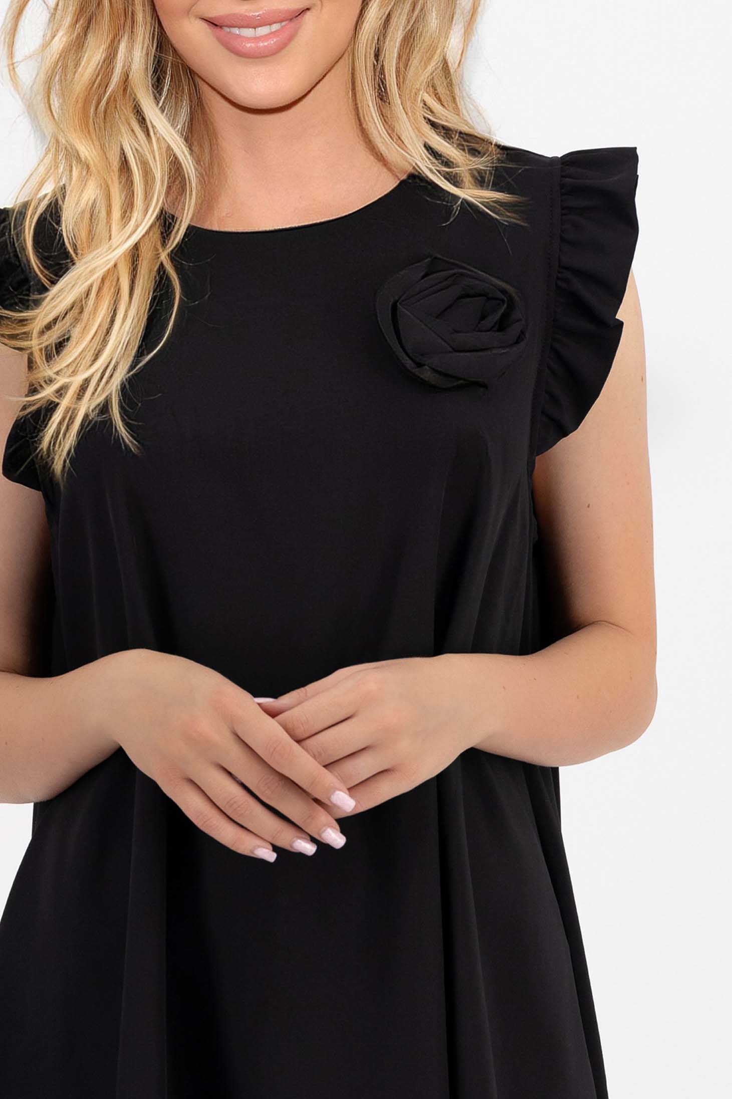Rochie din material subtire neagra scurta cu croi larg si floare 3D frontala 4 - StarShinerS.ro