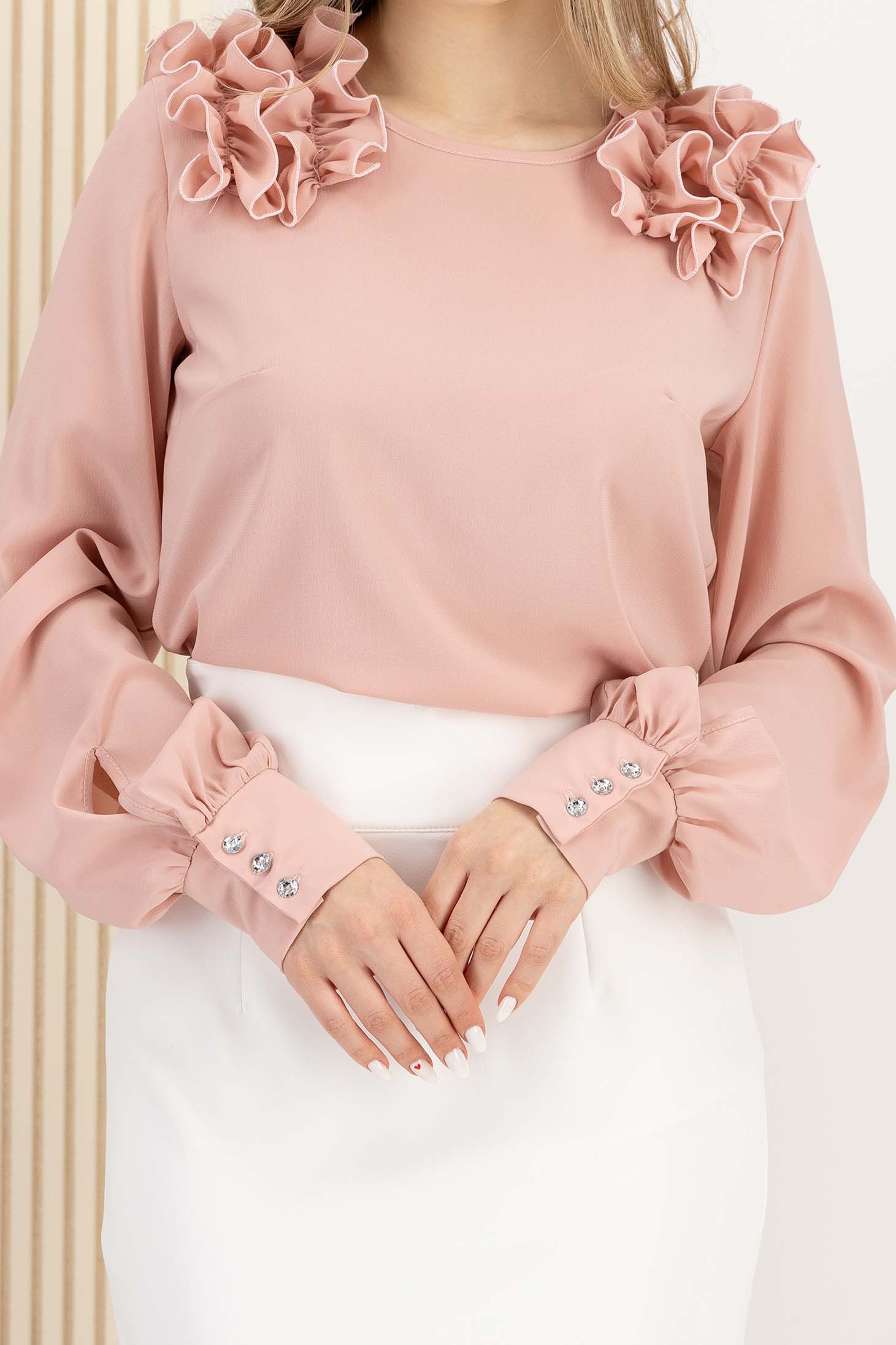 Bluza dama din voal roz pudra cu croi larg si volanase la umeri - StarShinerS 7 - StarShinerS.ro