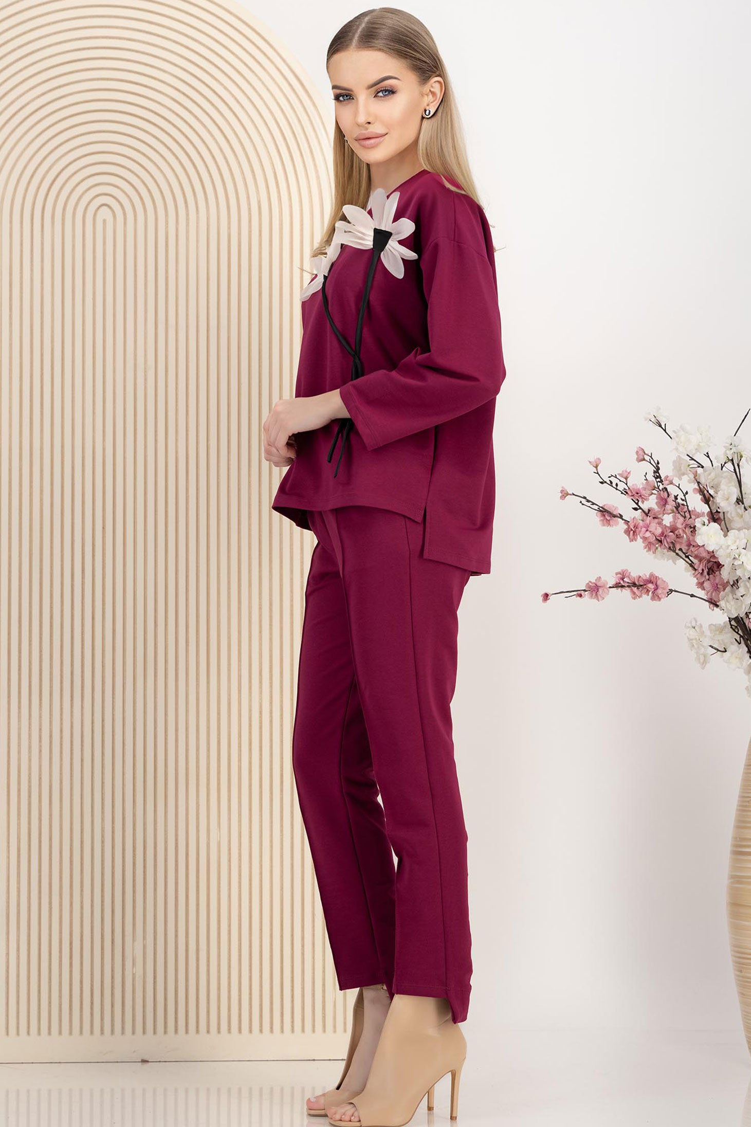 Trening din bumbac elastic zmeura cu elastic in talie si aplicatii florale frontale 2 - StarShinerS.ro