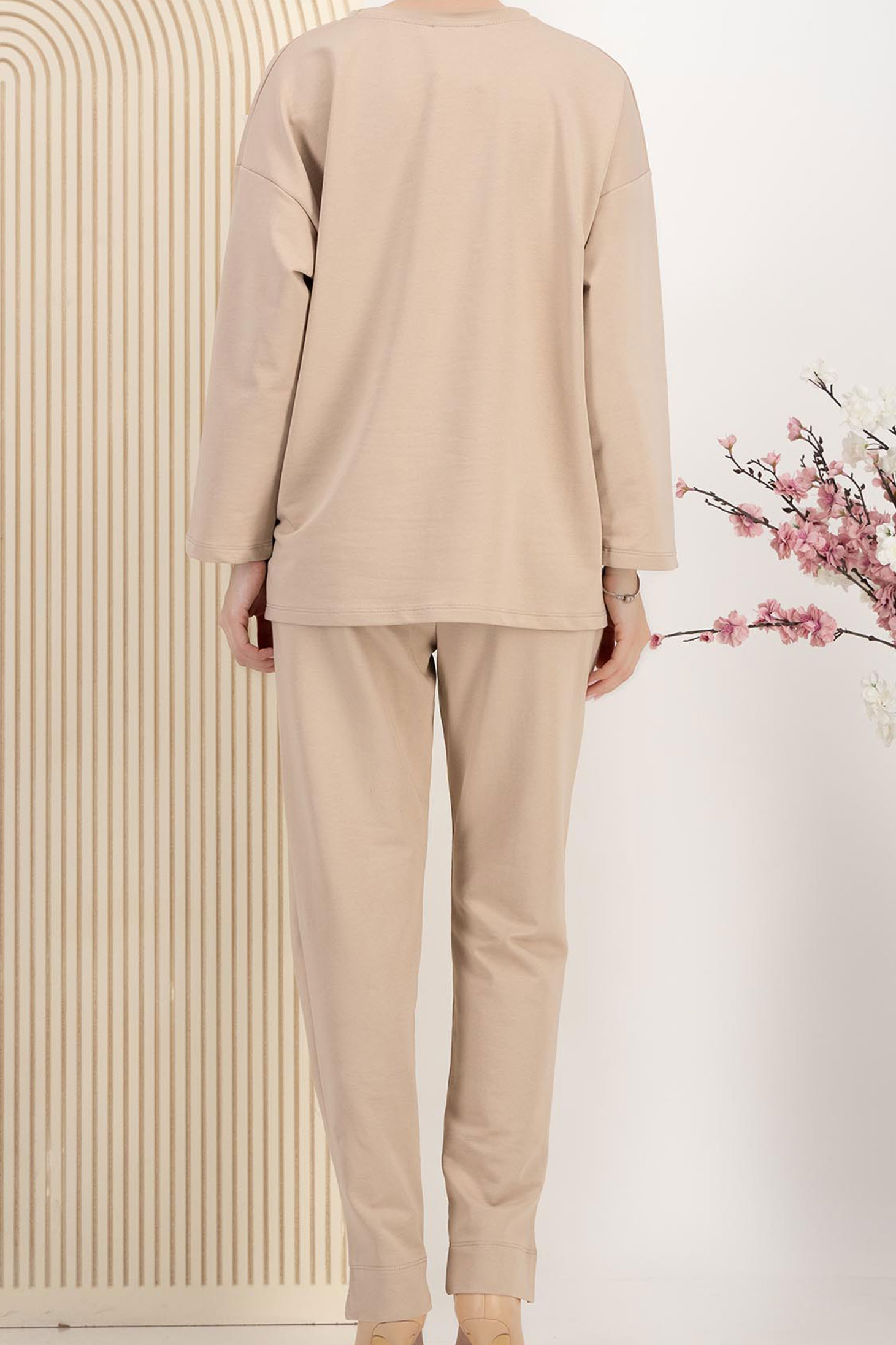 Trening din bumbac elastic crem cu elastic in talie si aplicatii florale frontale 5 - StarShinerS.ro