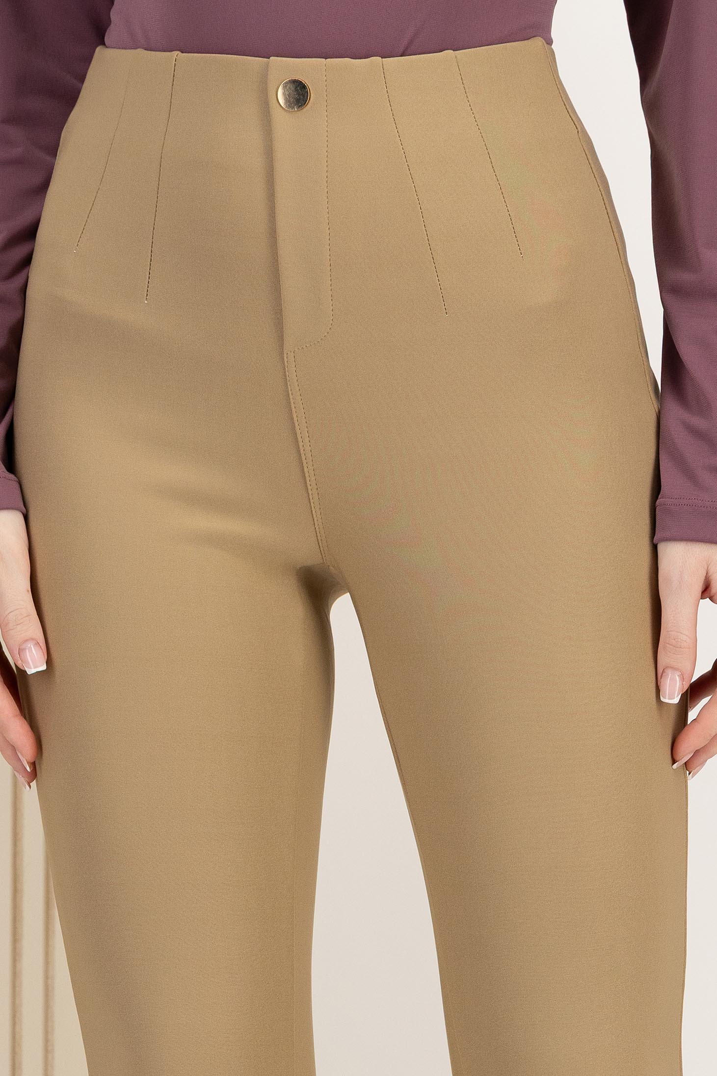 Pantaloni lungi din bumbac bej conici cu talie inalta 5 - StarShinerS.ro