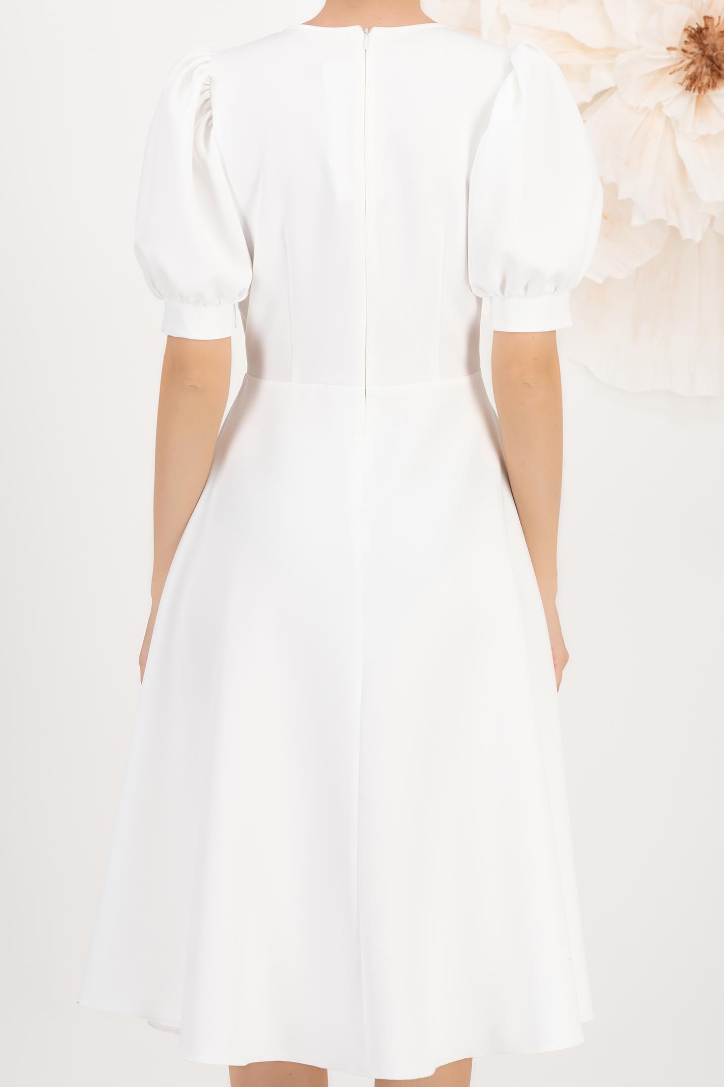 Rochie din stofa elastica alba midi in clos cu maneci bufante - StarShinerS 5 - StarShinerS.ro