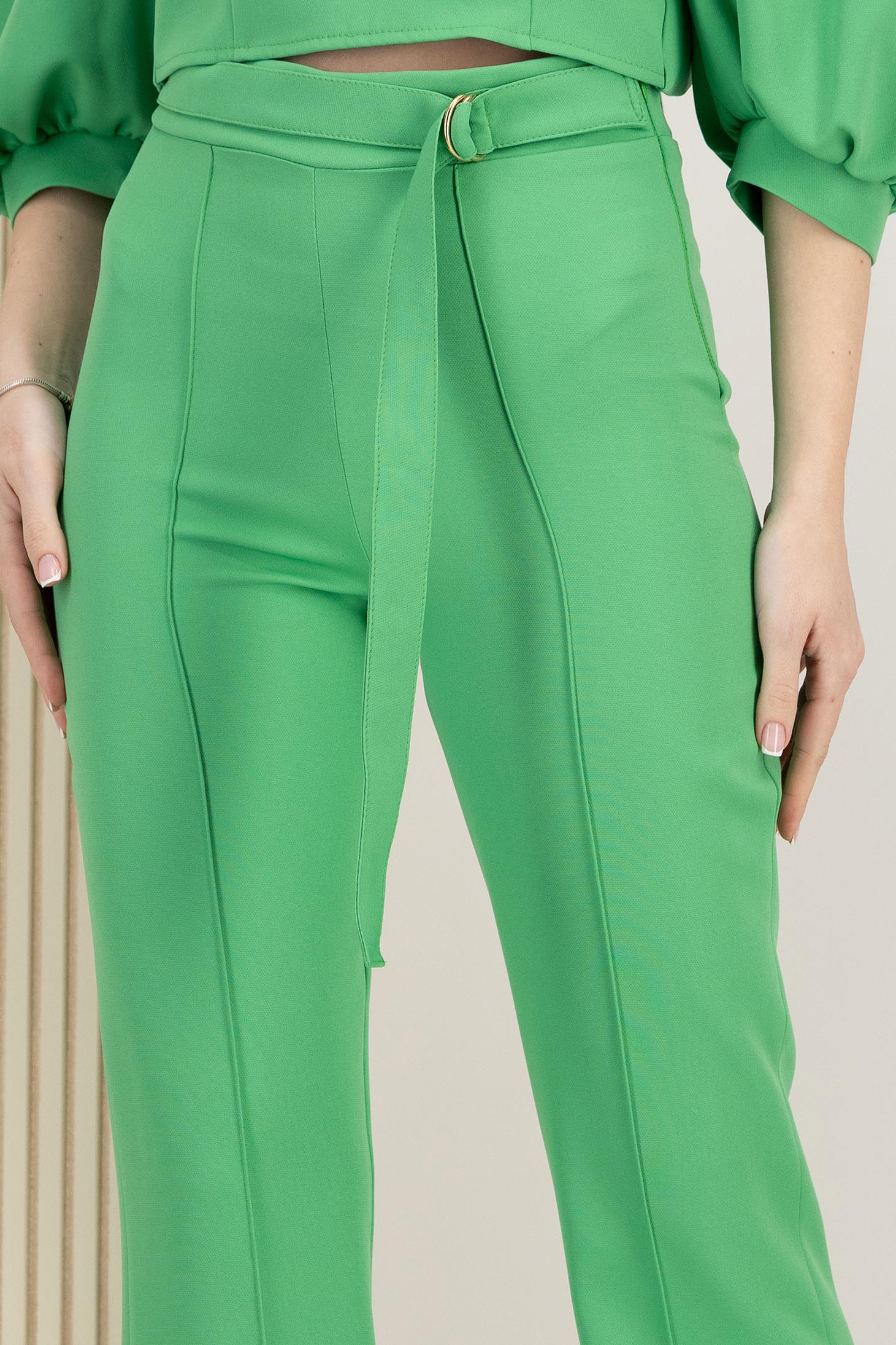 Pantaloni lungi din stofa elastica verzi evazati accesorizati cu cordon - StarShinerS 5 - StarShinerS.ro