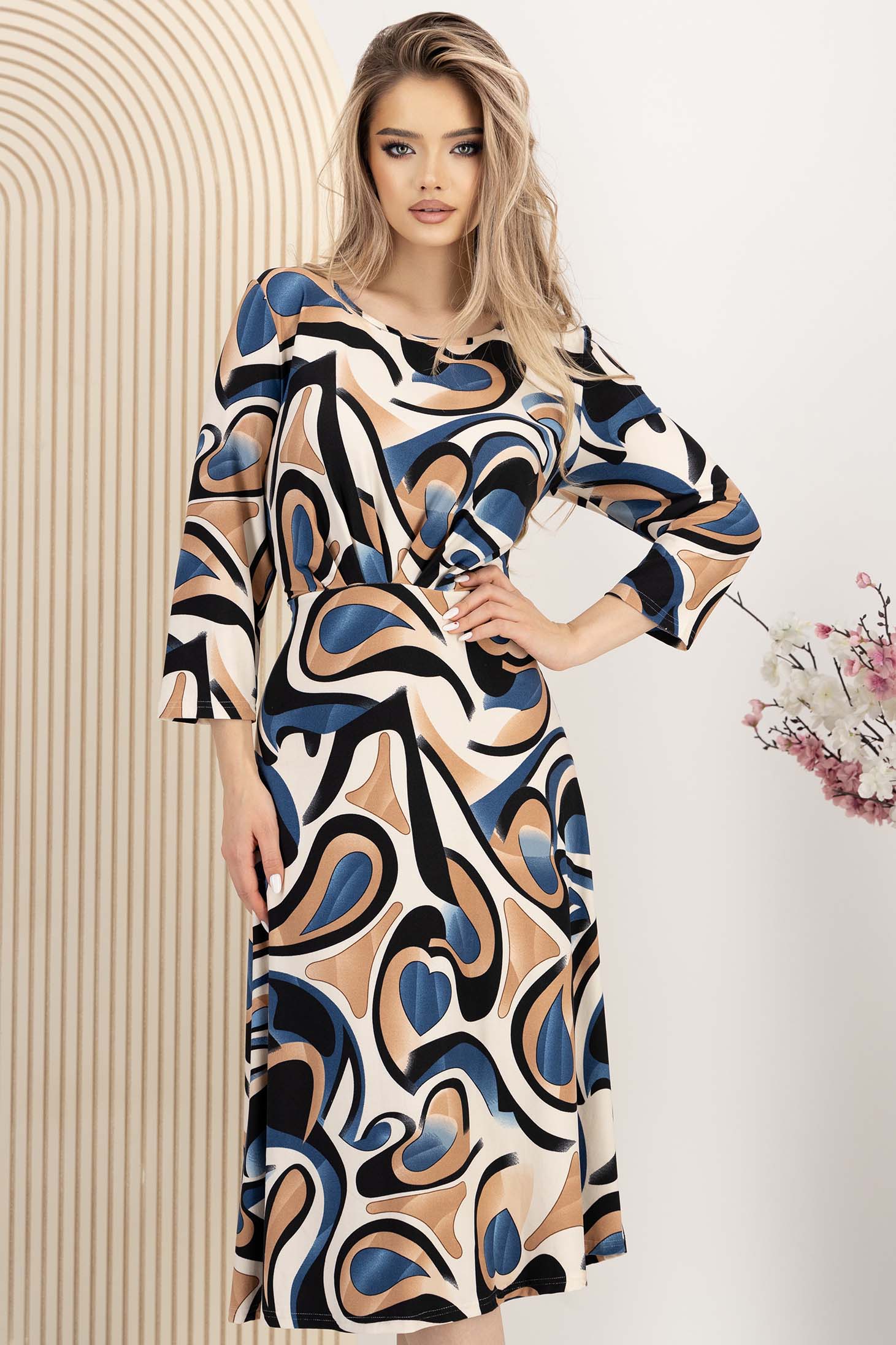 Rochie din lycra albastra midi in clos cu maneci trei-sferturi 2 - StarShinerS.ro