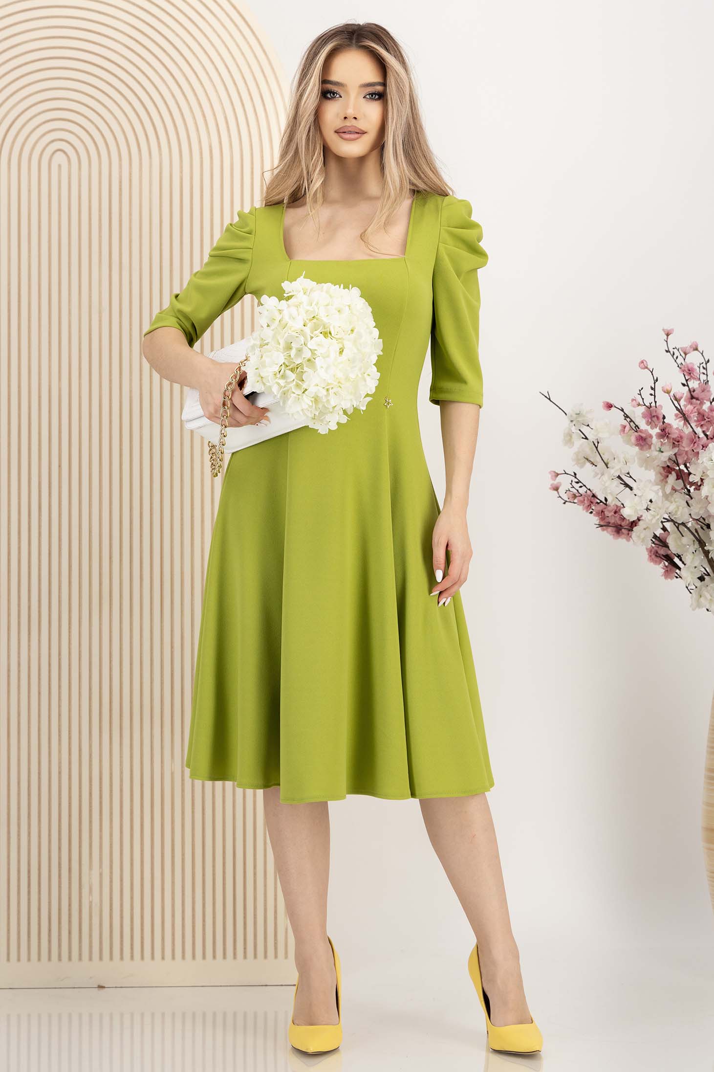 Rochie din crep verde lime midi in clos cu umeri bufanti si decolteu patrat - StarShinerS 3 - StarShinerS.ro