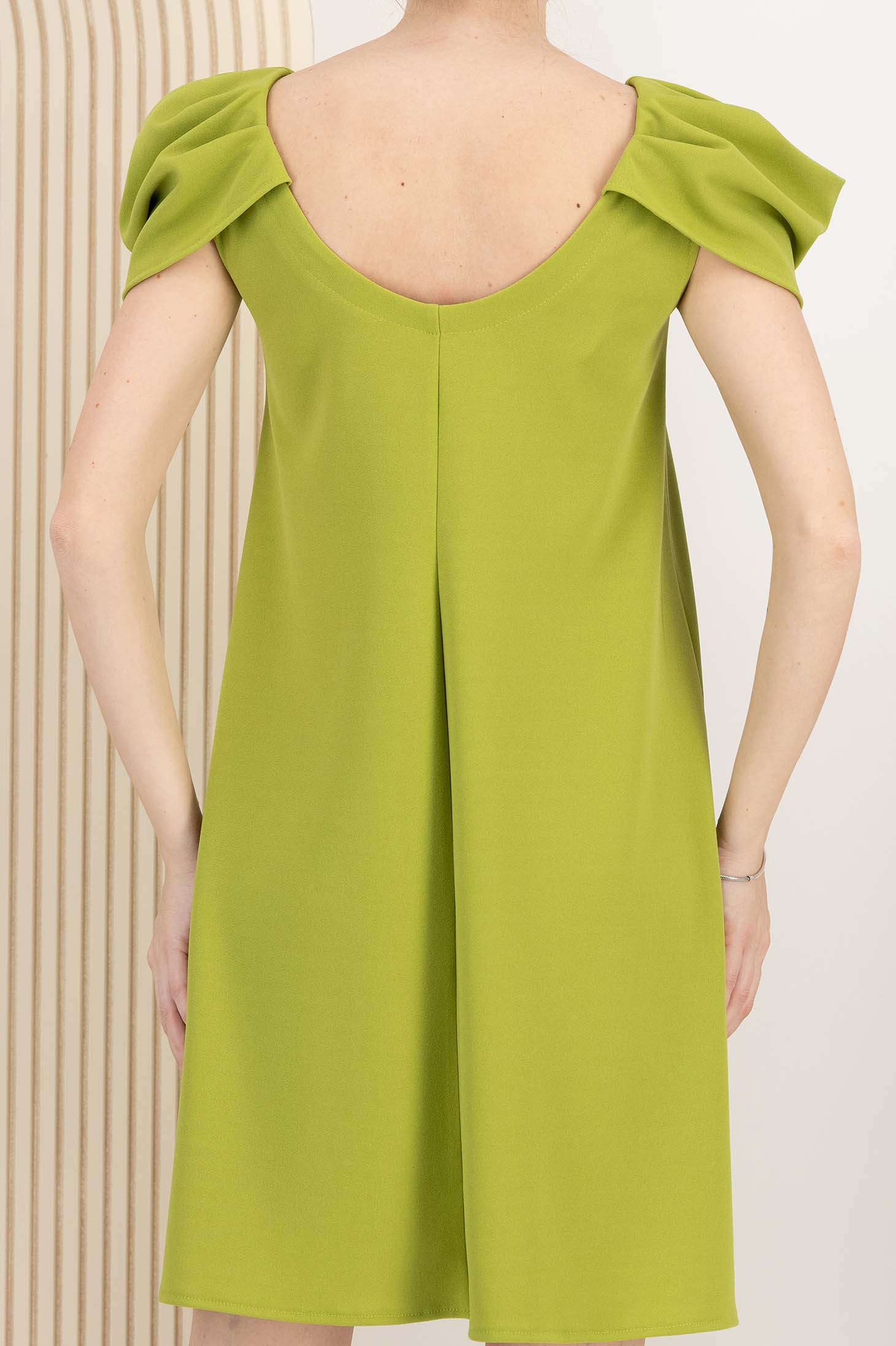 Rochie din crep verde lime scurta cu croi larg - StarShinerS 6 - StarShinerS.ro