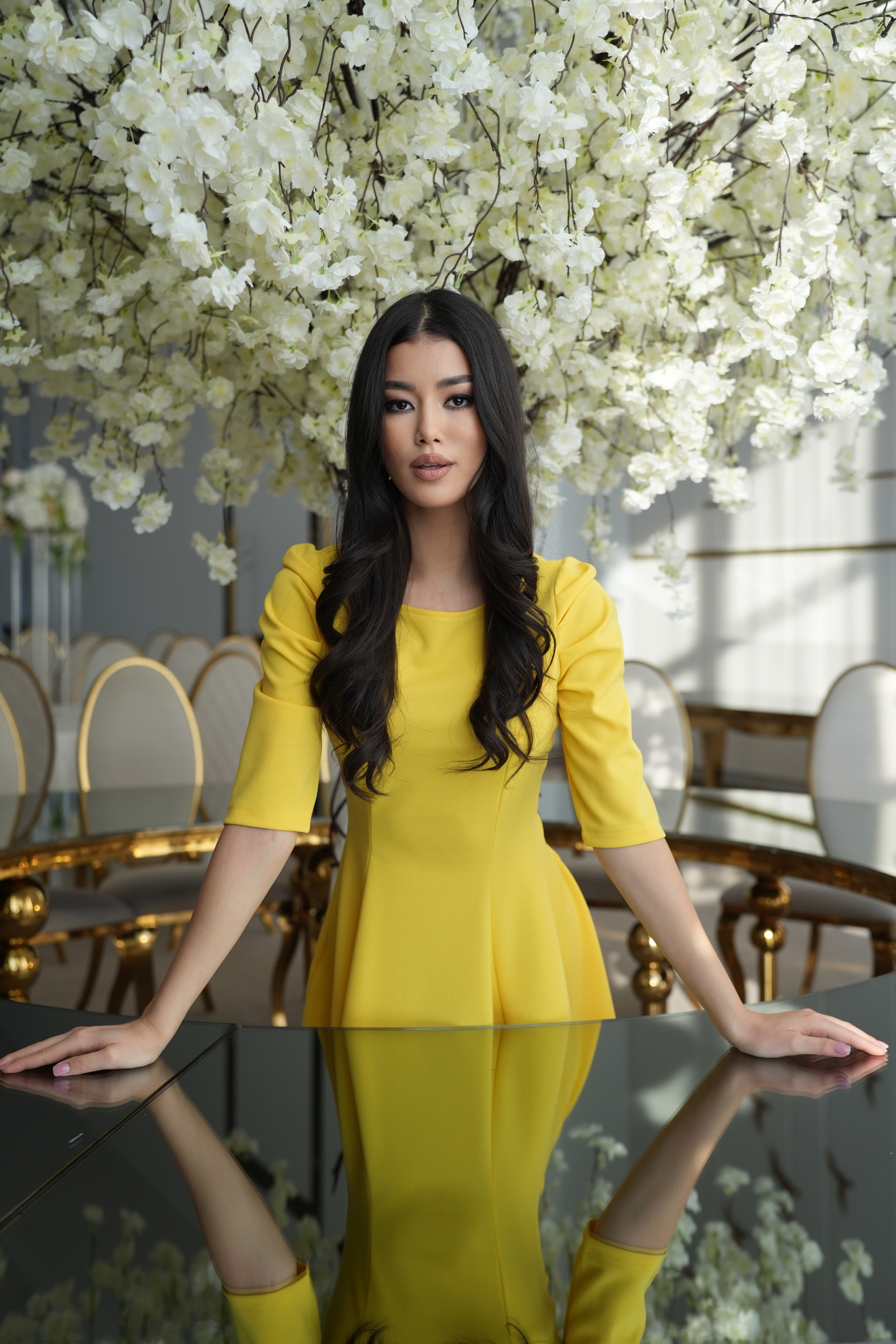 Rochie din crep galbena scurta in clos cu umeri bufanti - StarShinerS 5 - StarShinerS.ro