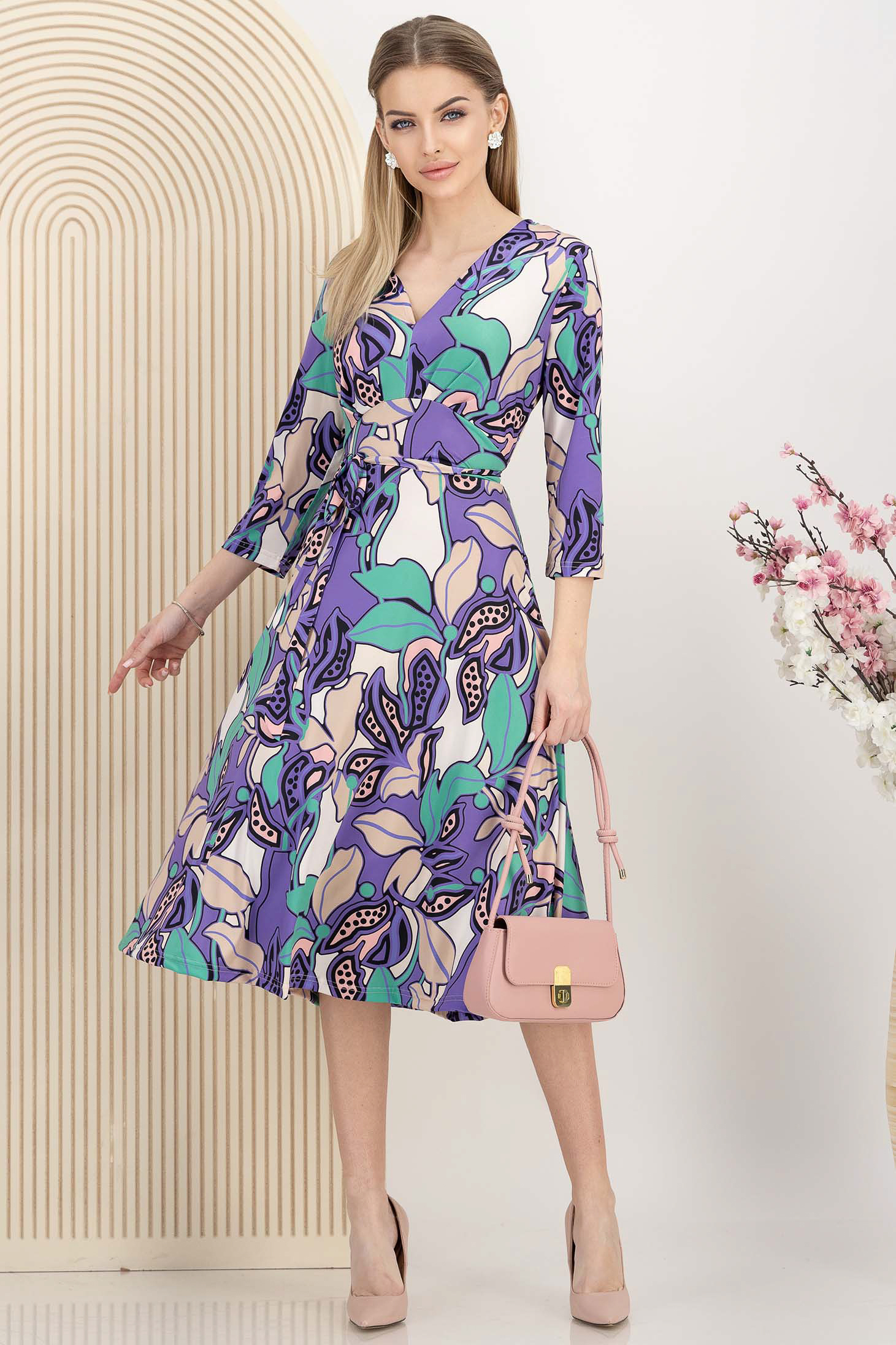 Rochie din lycra mov midi in clos cu decolteu in v 3 - StarShinerS.ro