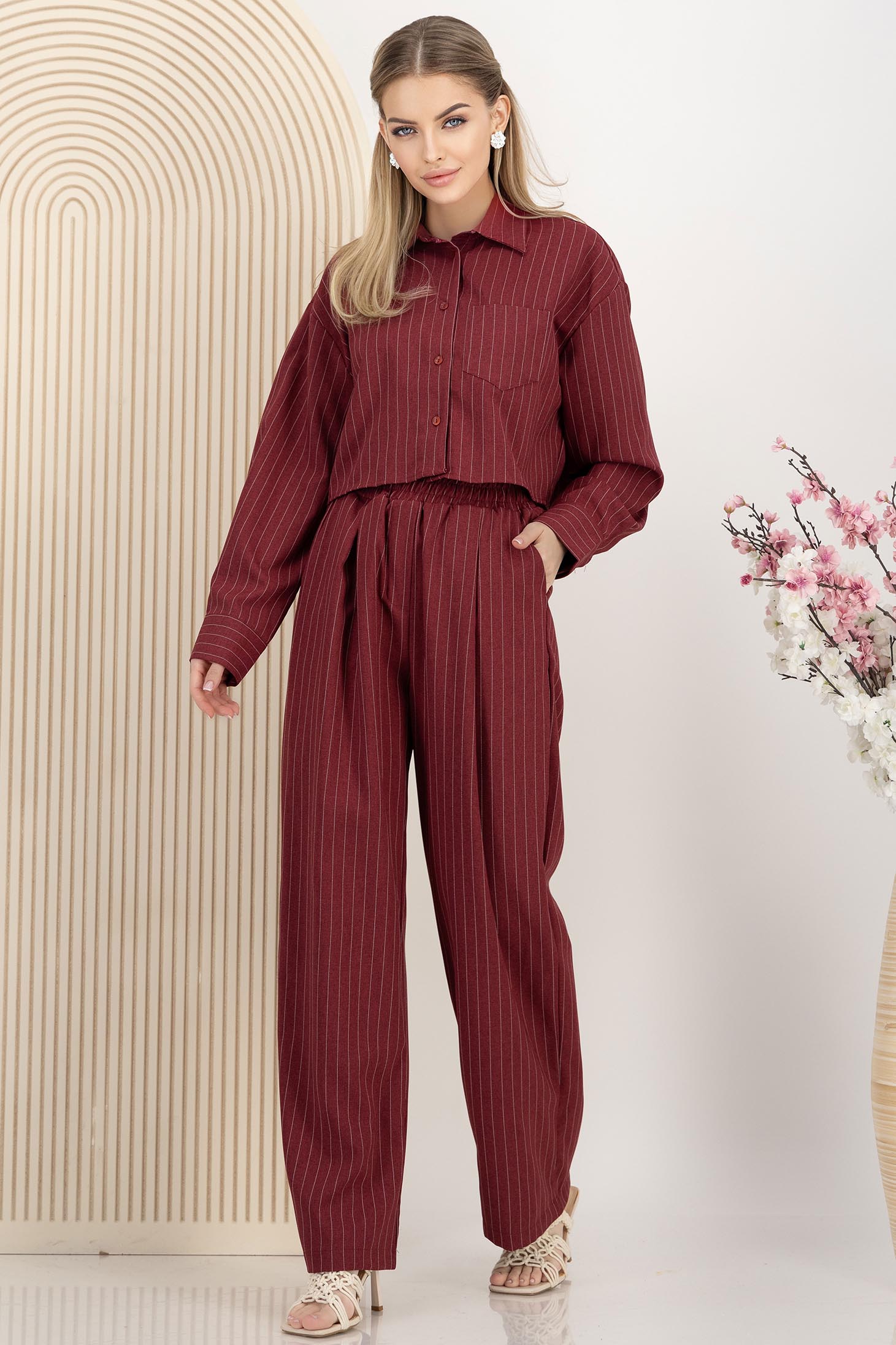 Compleu din material subtire visiniu cu elastic in talie 2 - StarShinerS.ro