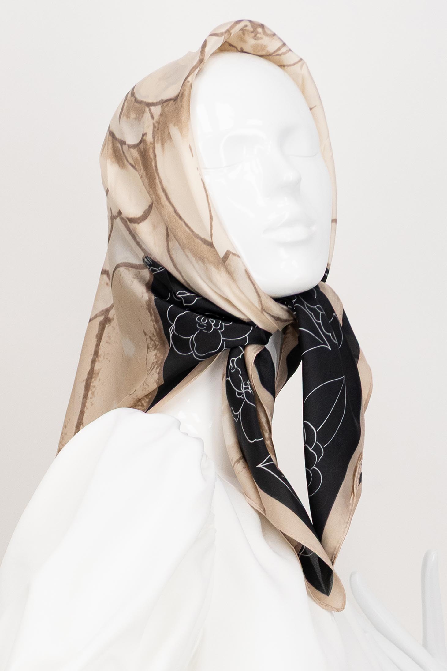 Esarfa din material fluid satinat imprimata 2 - StarShinerS.ro