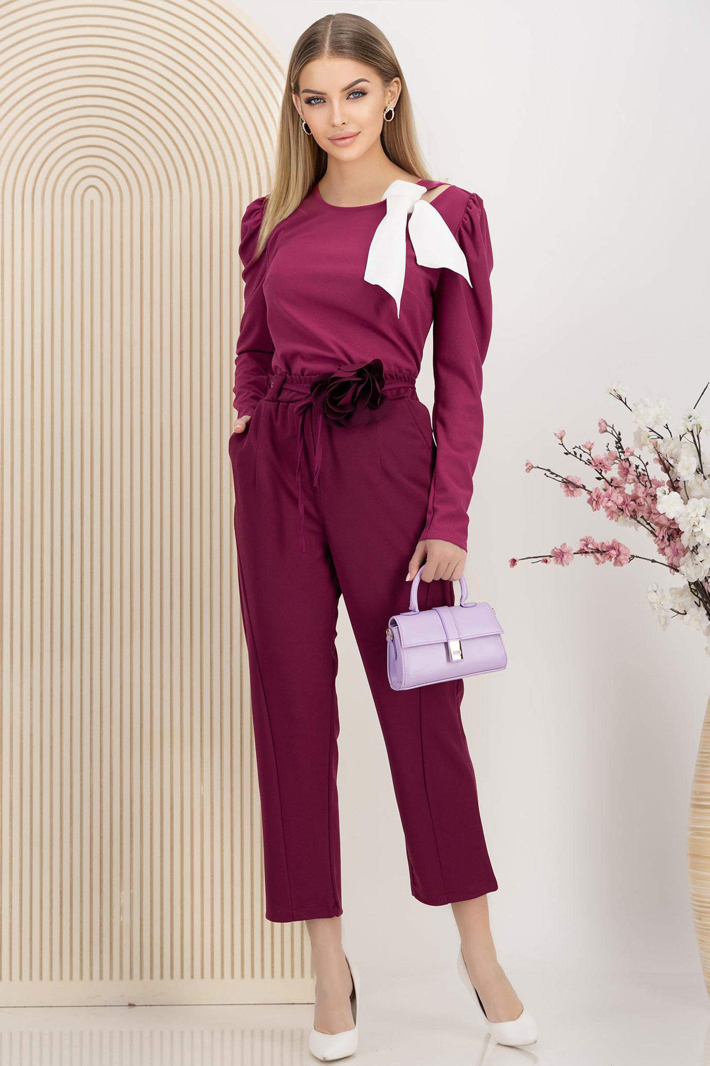 Pantaloni lungi din stofa elastica zmeura cu elastic in talie si cordon detasabil cu floare maxi 2 - StarShinerS.ro