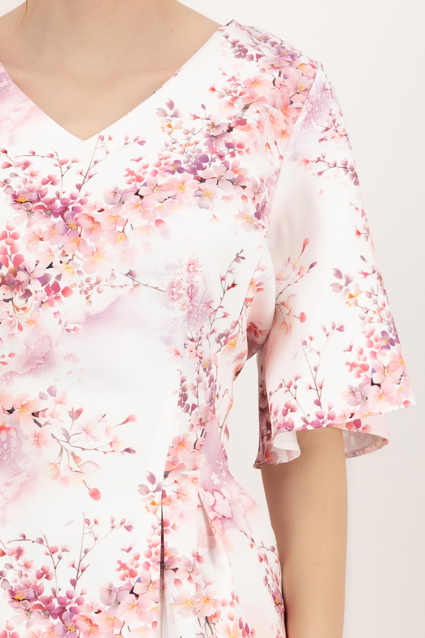 Rochie din stofa elastica roz midi in clos cu buzunare si imprimeu floral 4 - StarShinerS.ro