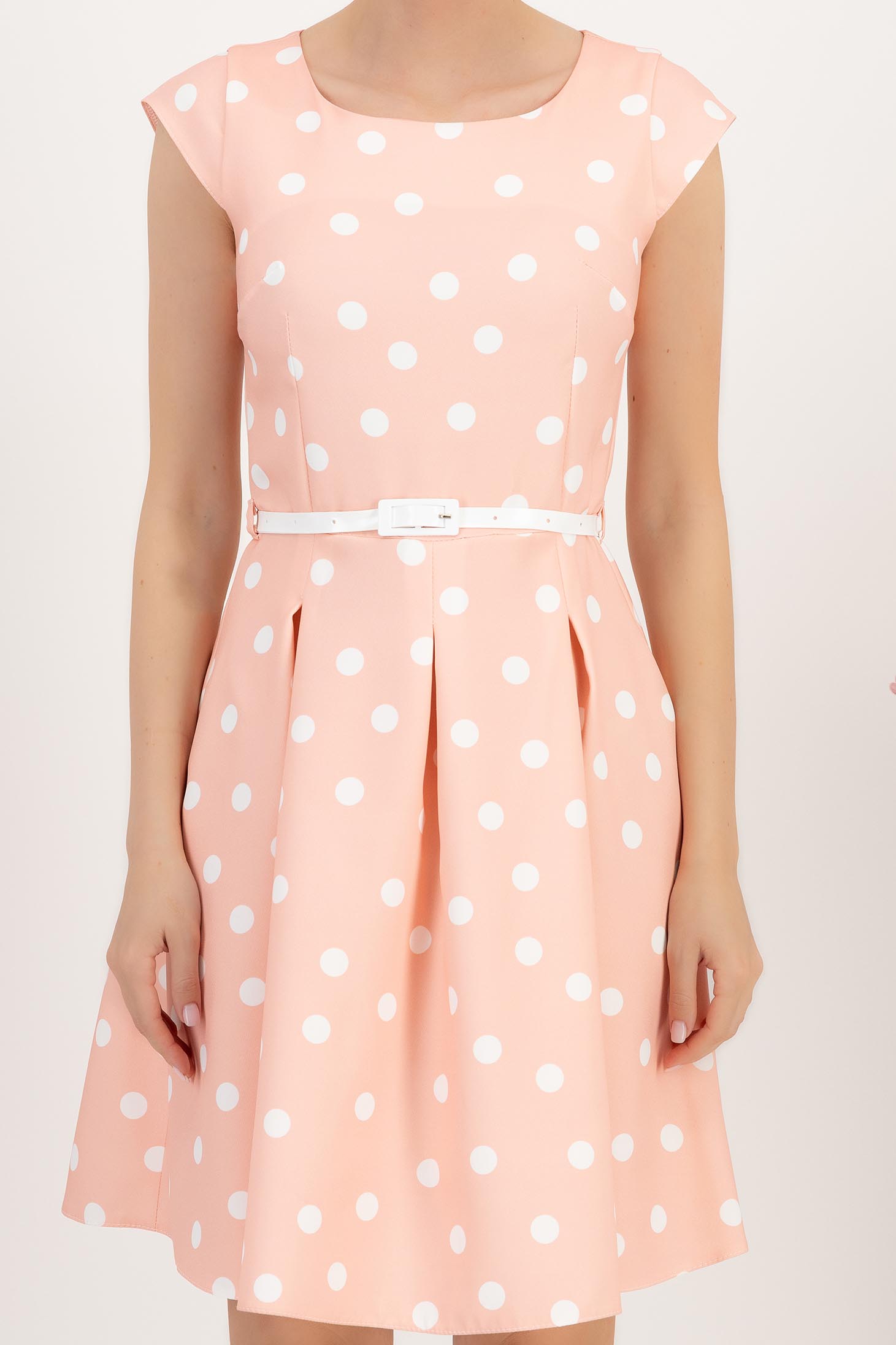 Rochie cu buline din stofa elastica corai in clos cu accesoriu tip curea 4 - StarShinerS.ro
