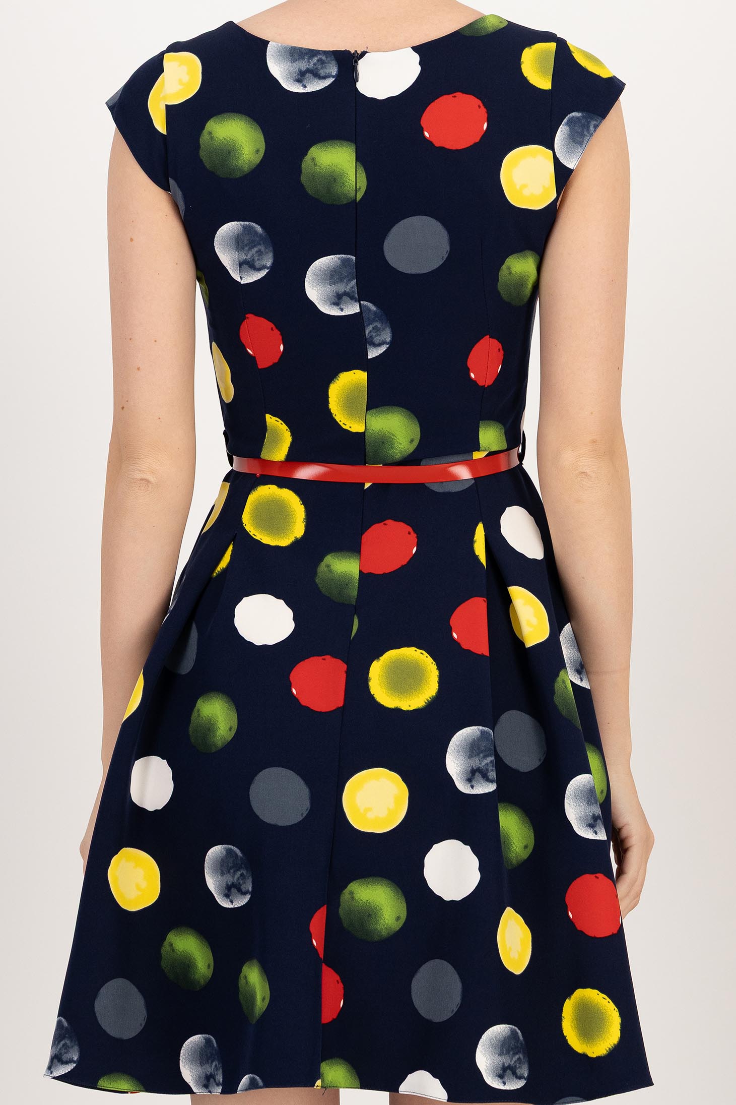 Rochie cu buline din stofa elastica bleumarin in clos cu accesoriu tip curea 5 - StarShinerS.ro