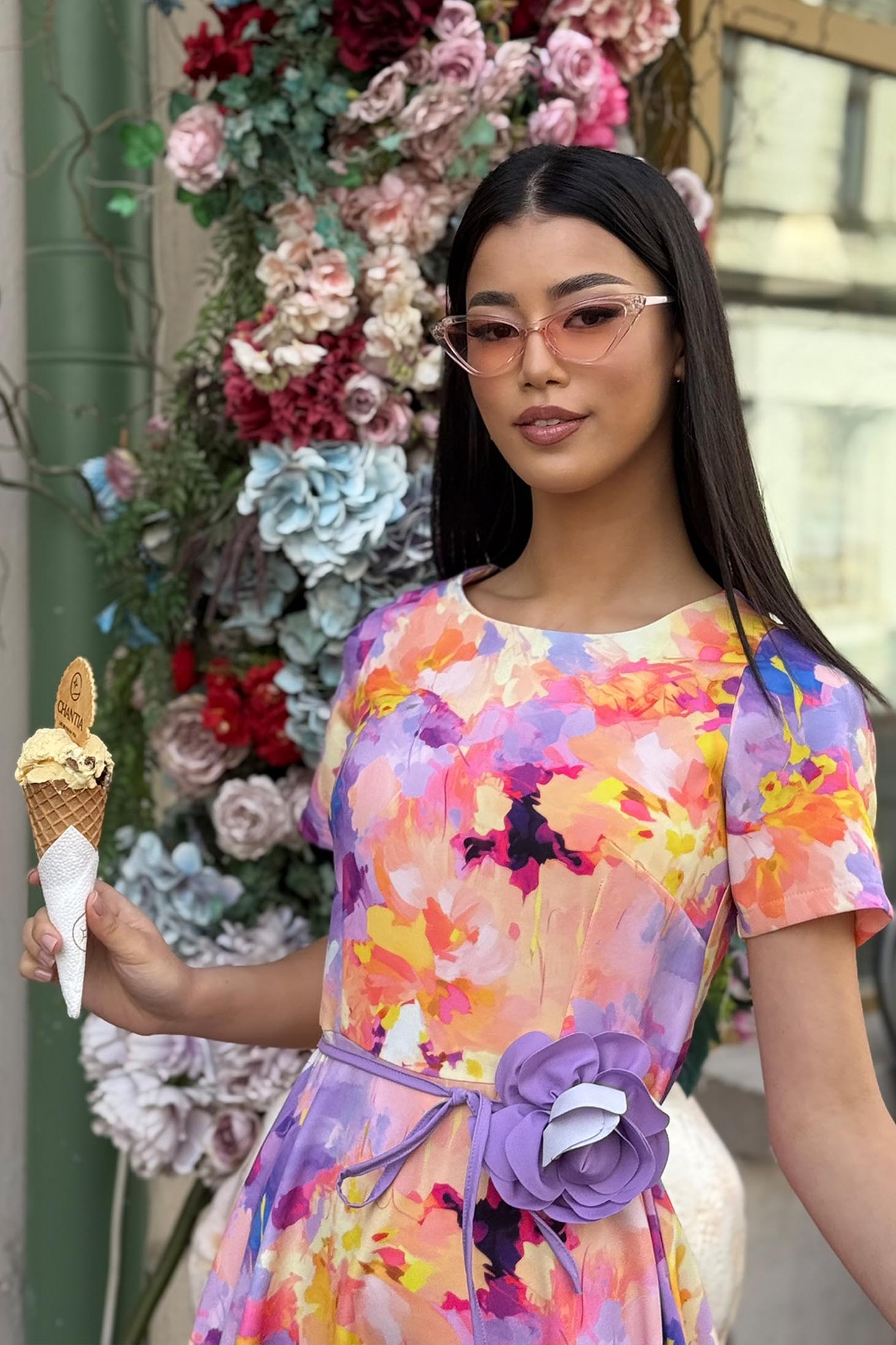StarShinerS.ro Rochie din stofa elastica multicolora midi in clos accesorizata cu cordon si buzunare laterale