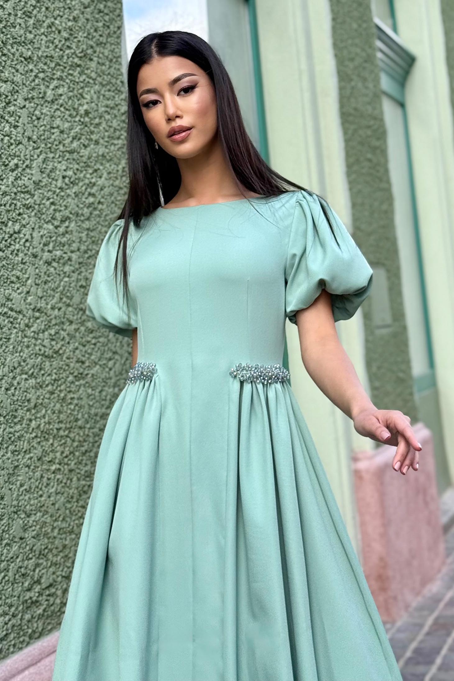 StarShinerS.ro Rochie din stofa elastica mint midi in clos cu maneci bufante si aplicatii stralucitoare - StarShinerS