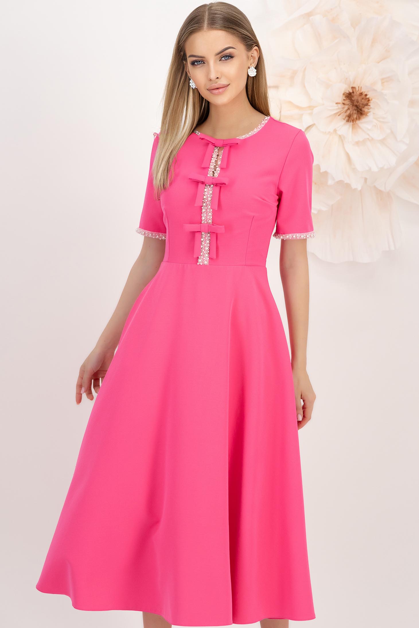 Rochie din stofa elastica roz midi in clos accesorizata cu fundite si pietre strass - StarShinerS 2 - StarShinerS.ro