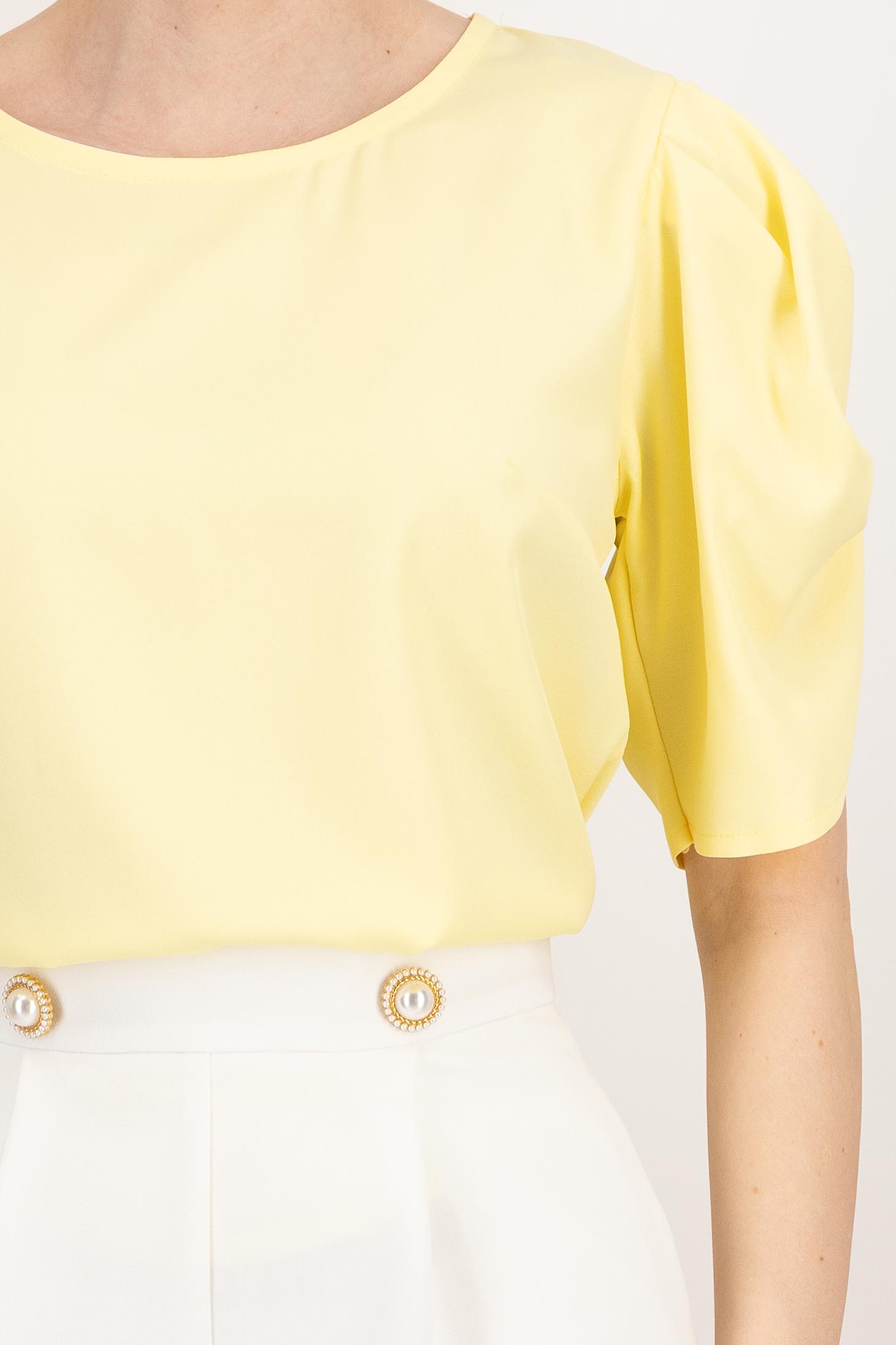 Bluza dama din georgette galbena cu croi larg si maneca scurta tip fundita- StarShinerS 6 - StarShinerS.ro