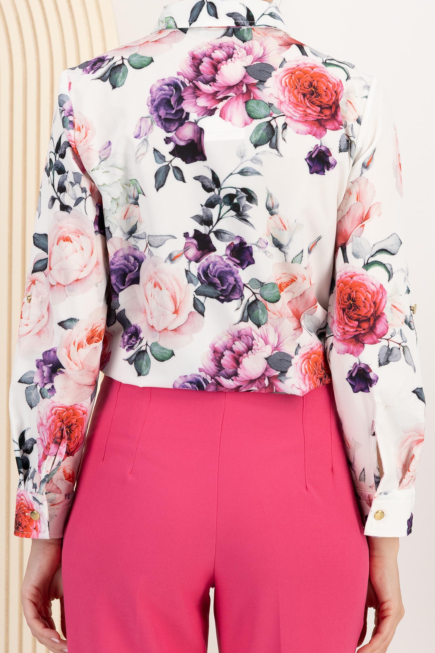 Camasa dama din material subtire matasos cu croi larg imprimata floral 5 - StarShinerS.ro