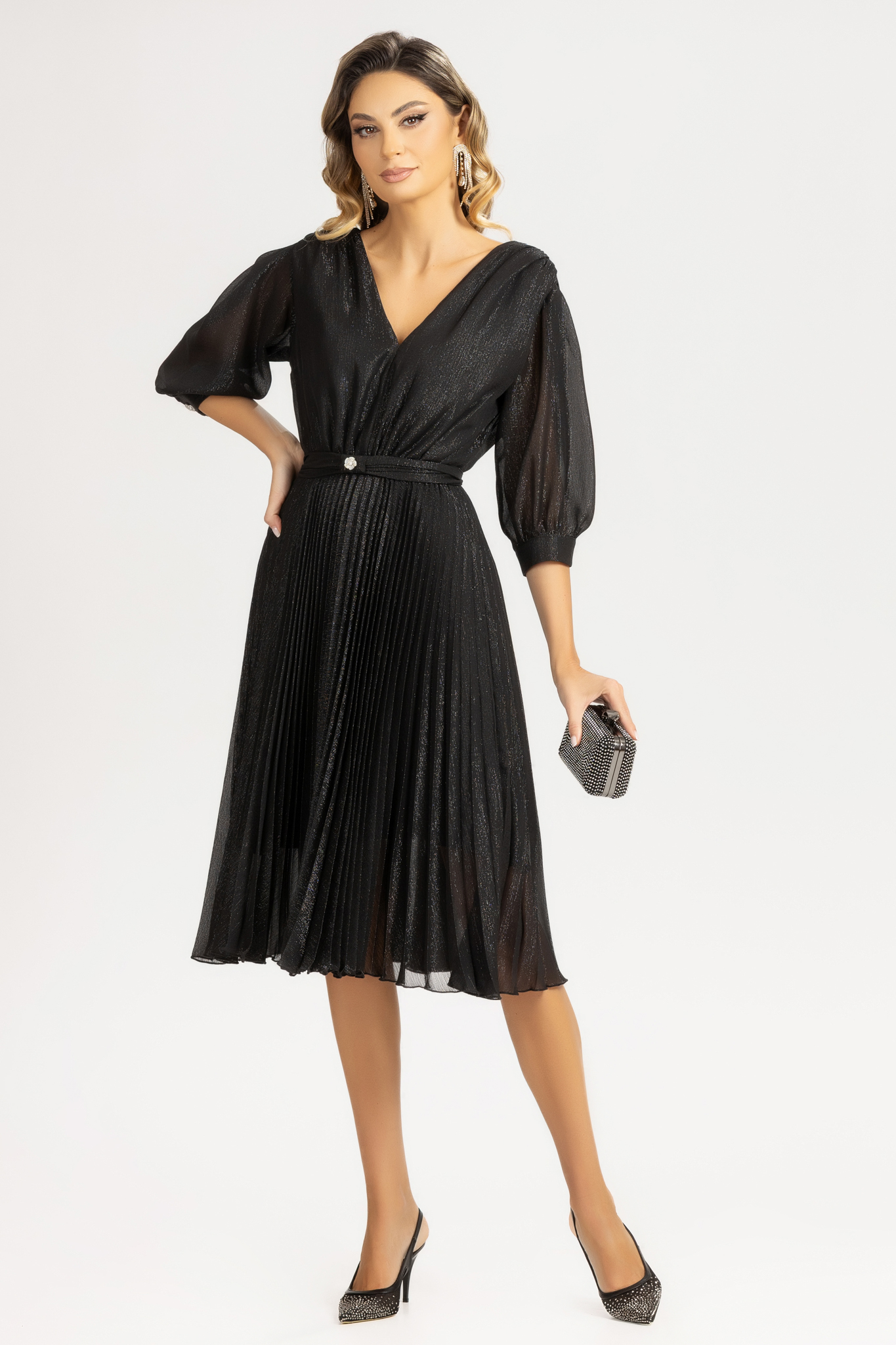 Rochie plisata din voal cu fir lurex neagra in clos cu elastic in talie si maneci bufante 3 - StarShinerS.ro
