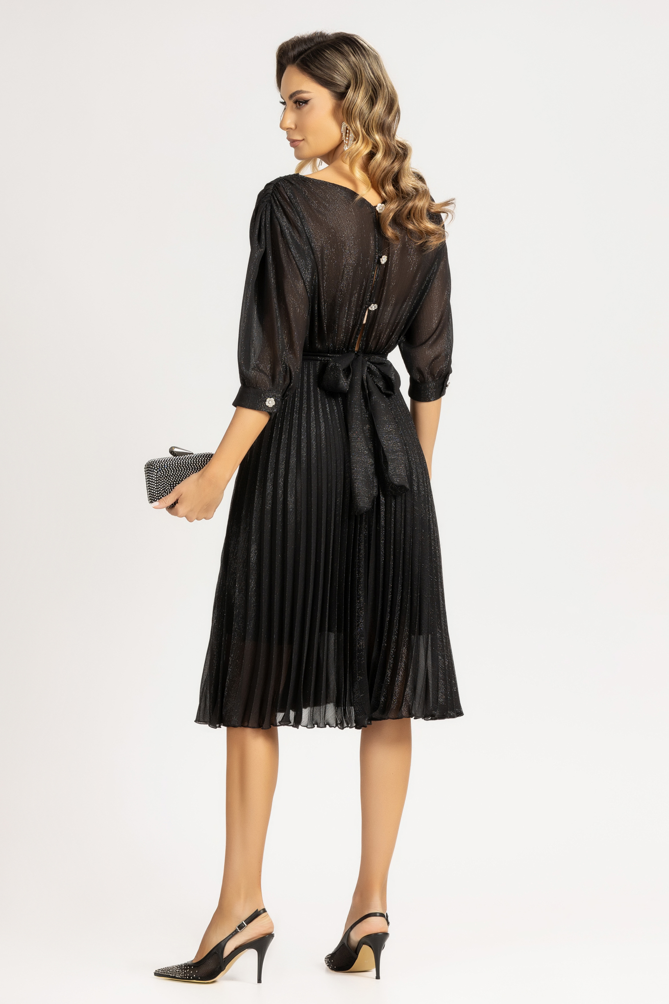 Rochie plisata din voal cu fir lurex neagra in clos cu elastic in talie si maneci bufante 4 - StarShinerS.ro