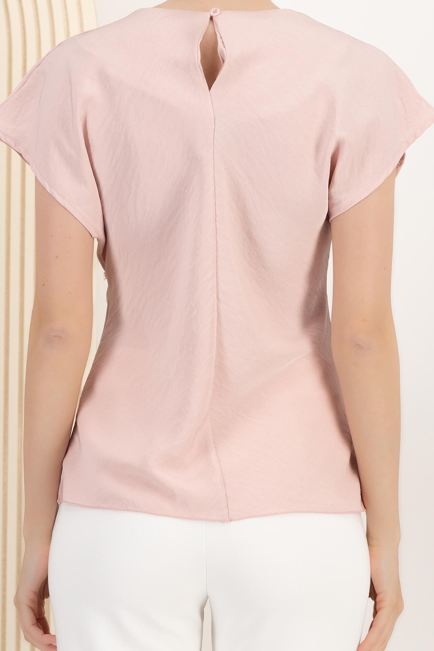 Bluza dama din material subtire roz pudra cu croi larg si artificiu decorativ frontal tip nod 5 - StarShinerS.ro