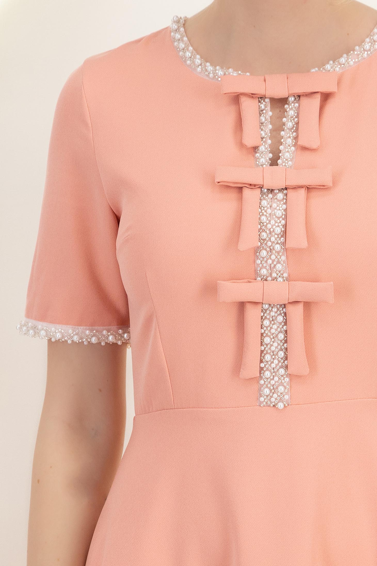 Rochie din stofa corai midi in clos cu fundite,perle si pietre strass- StarShinerS 5 - StarShinerS.ro