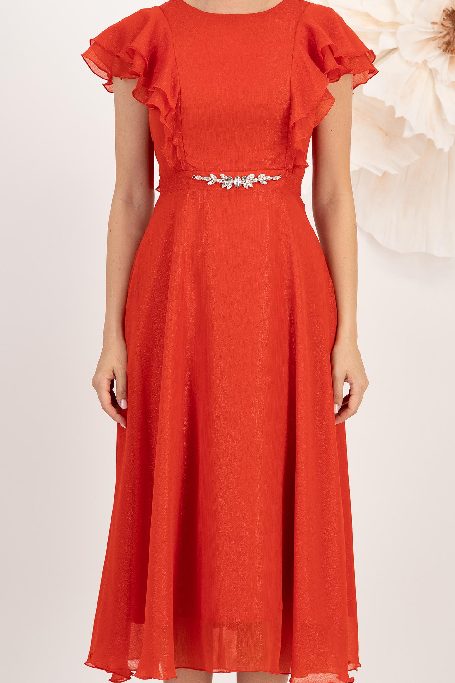 Rochie din voal cu fir lame rosie midi in clos cu volanase - StarShinerS 4 - StarShinerS.ro