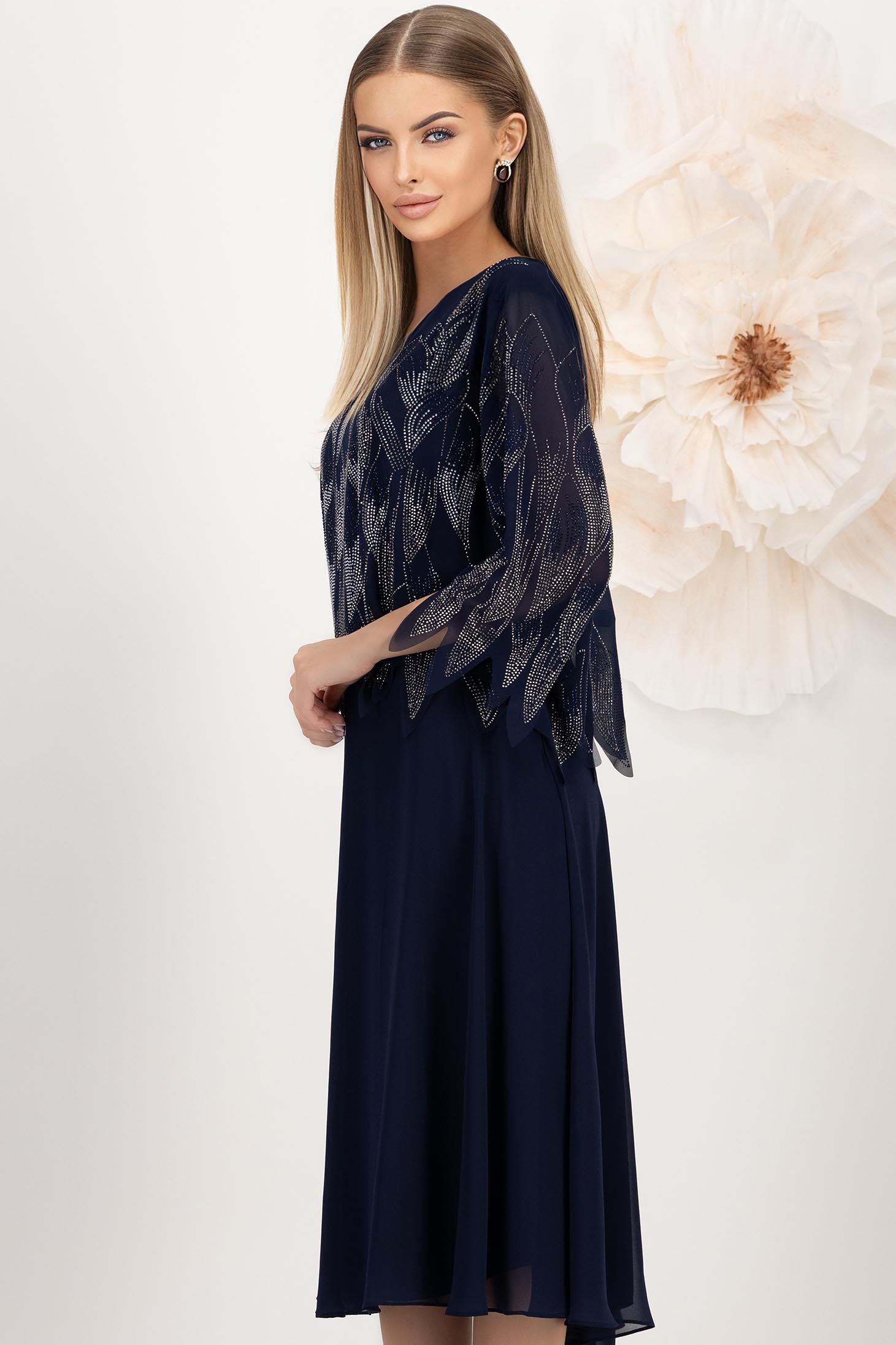 Rochie din voal bleumarin midi in clos cu capa nedetasabila cu aplicatii stralucitoare 3 - StarShinerS.ro