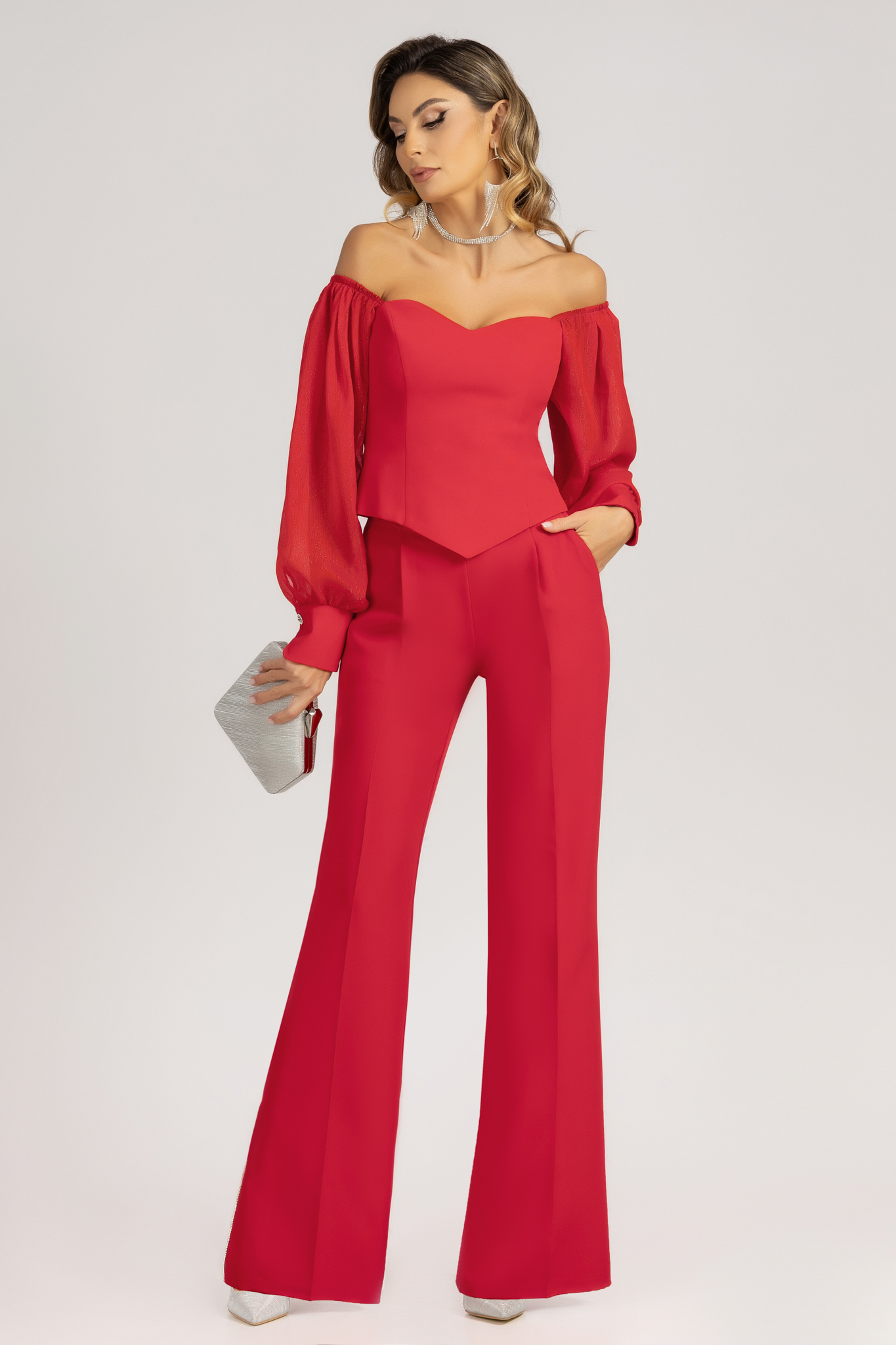 Bluza dama tip corset din stofa elastica rosie cu umeri goi si maneci bufante din voal cu fir stralucitor 4 - StarShinerS.ro