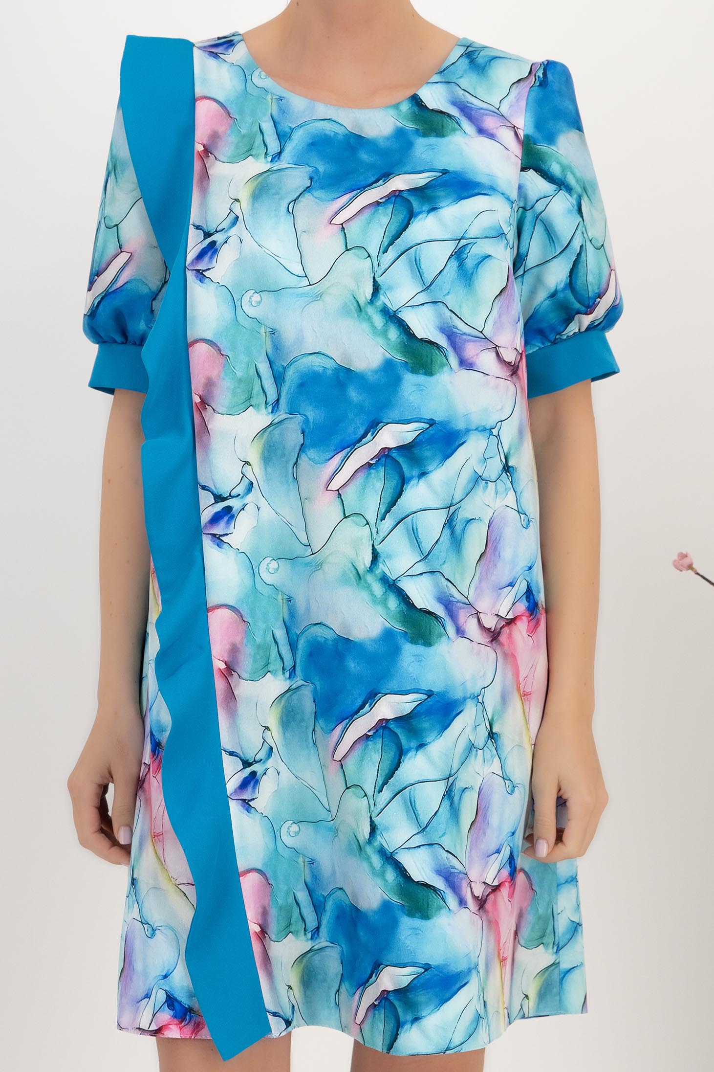 Rochie din stofa elastica scurta cu croi larg si volanas contrastant - StarShinerS 4 - StarShinerS.ro