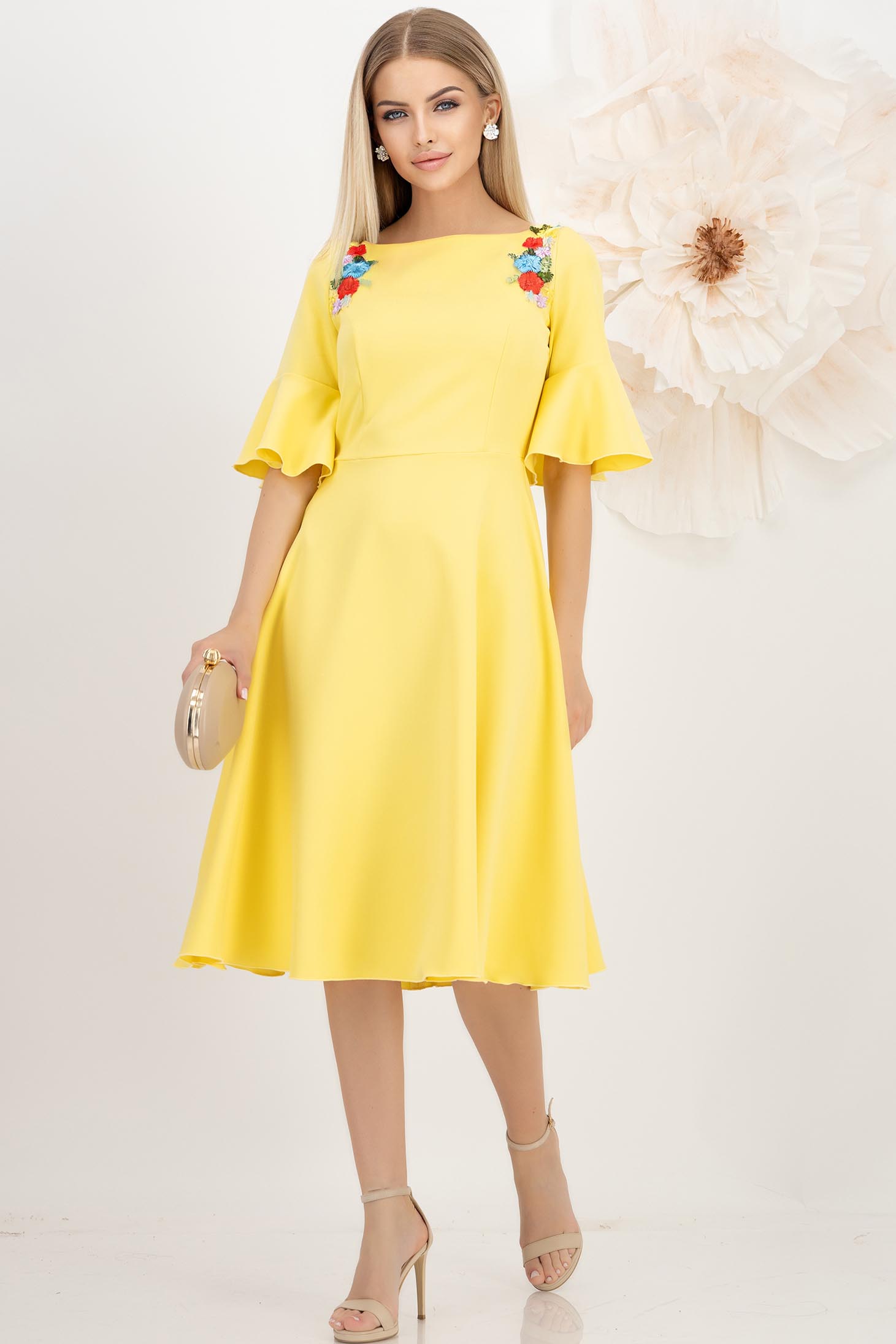 Rochie din stofa elastica galbena midi in clos cu broderie florala unica - StarShinerS 3 - StarShinerS.ro