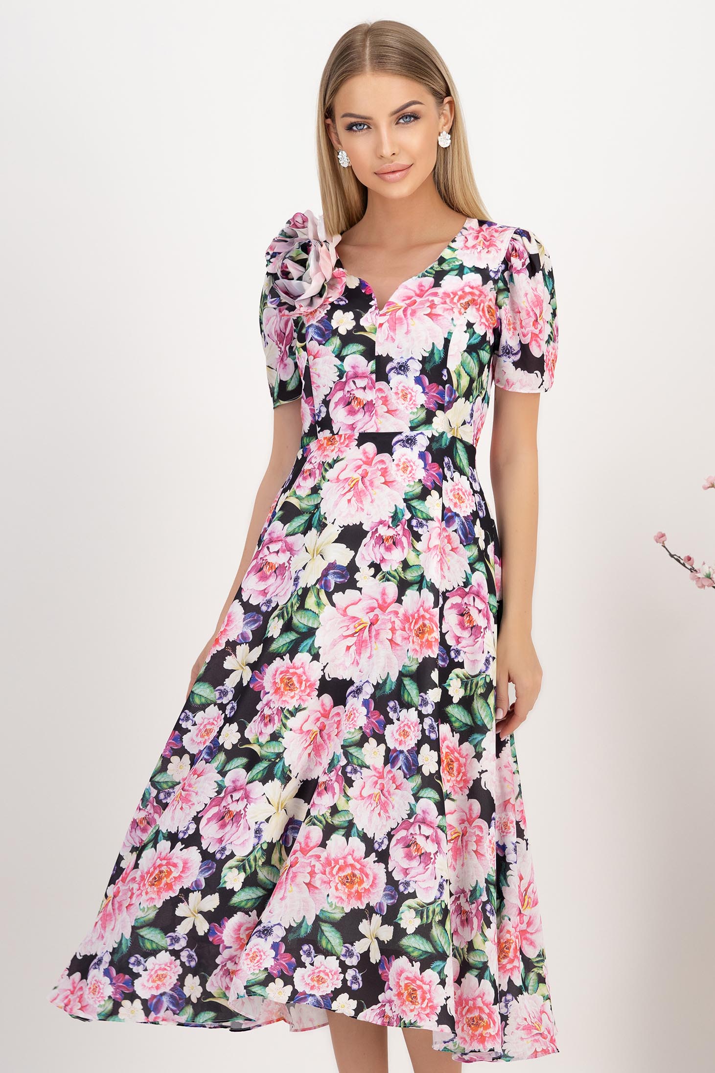 StarShinerS.ro Rochie din voal multicolora midi in clos accesorizata cu 2 brose florale maxi - StarShinerS