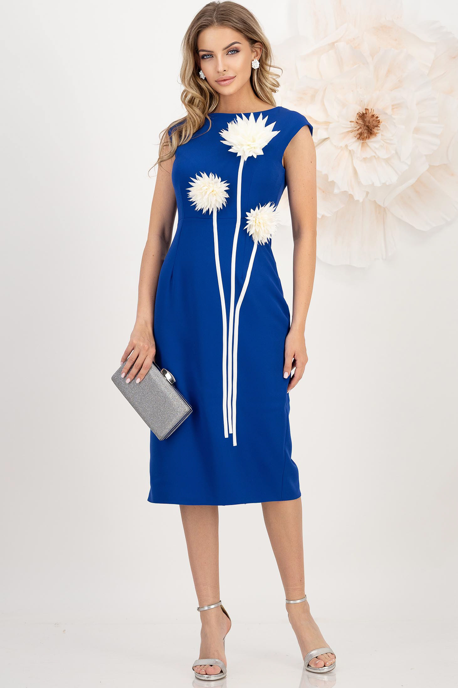 Rochie din stofa elastica albastra midi tip creion accesorizata cu 3 brose maxi florale - StarShinerS 3 - StarShinerS.ro