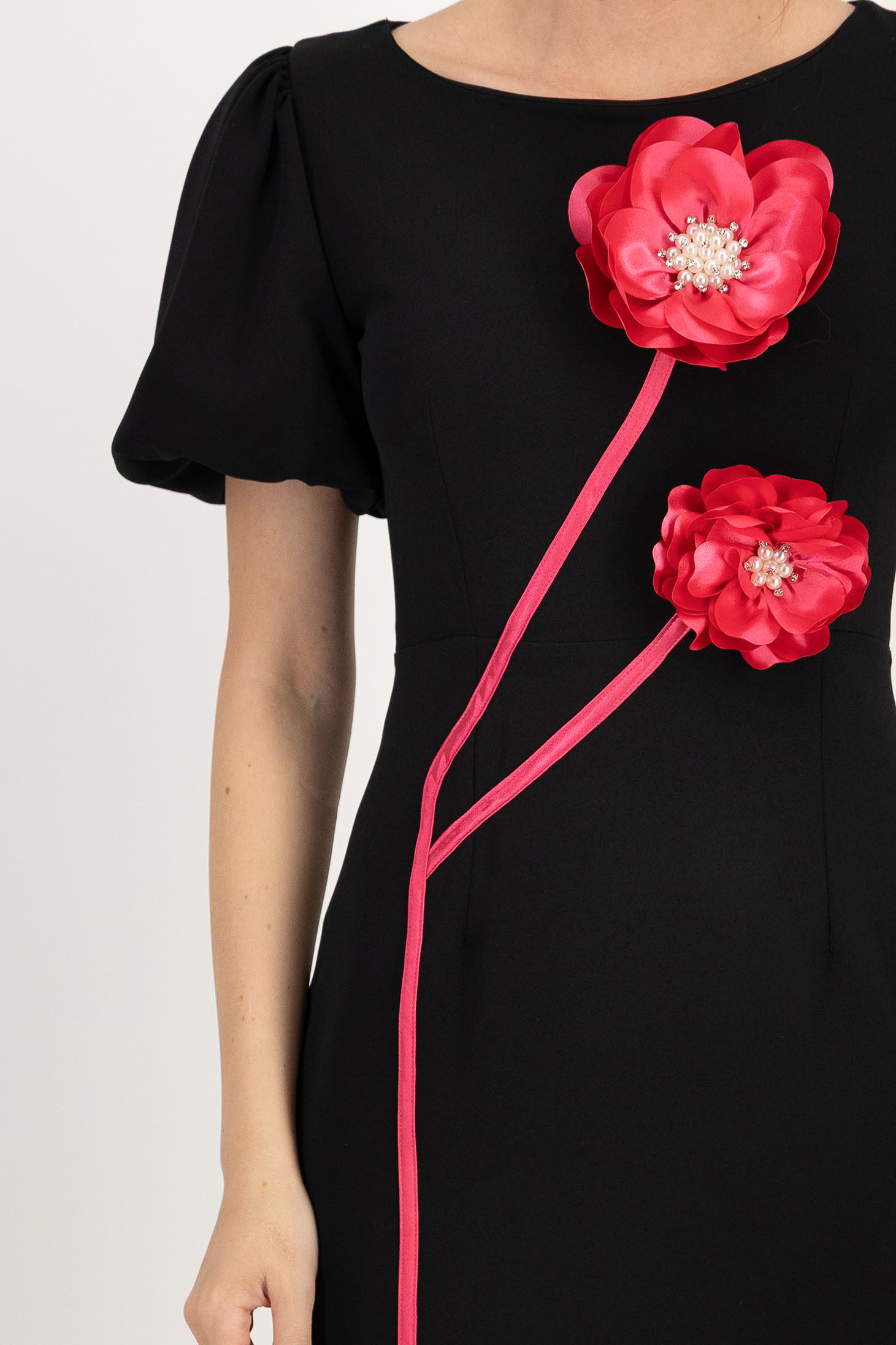 Rochie din stofa elastica neagra midi tip creion cu maneci bufante si brose florale 3D - StarShinerS 6 - StarShinerS.ro